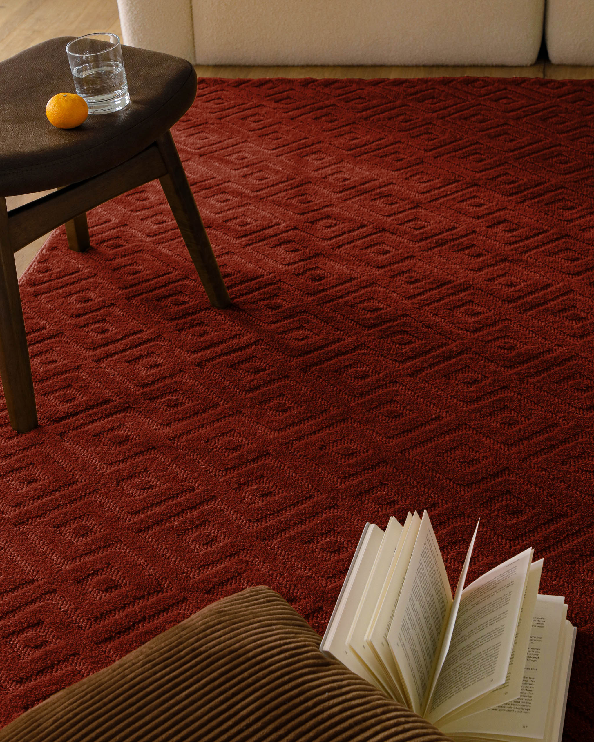 weconhome-castello-two-kurzflor-teppich-schurwolle-purpur-rot image 7