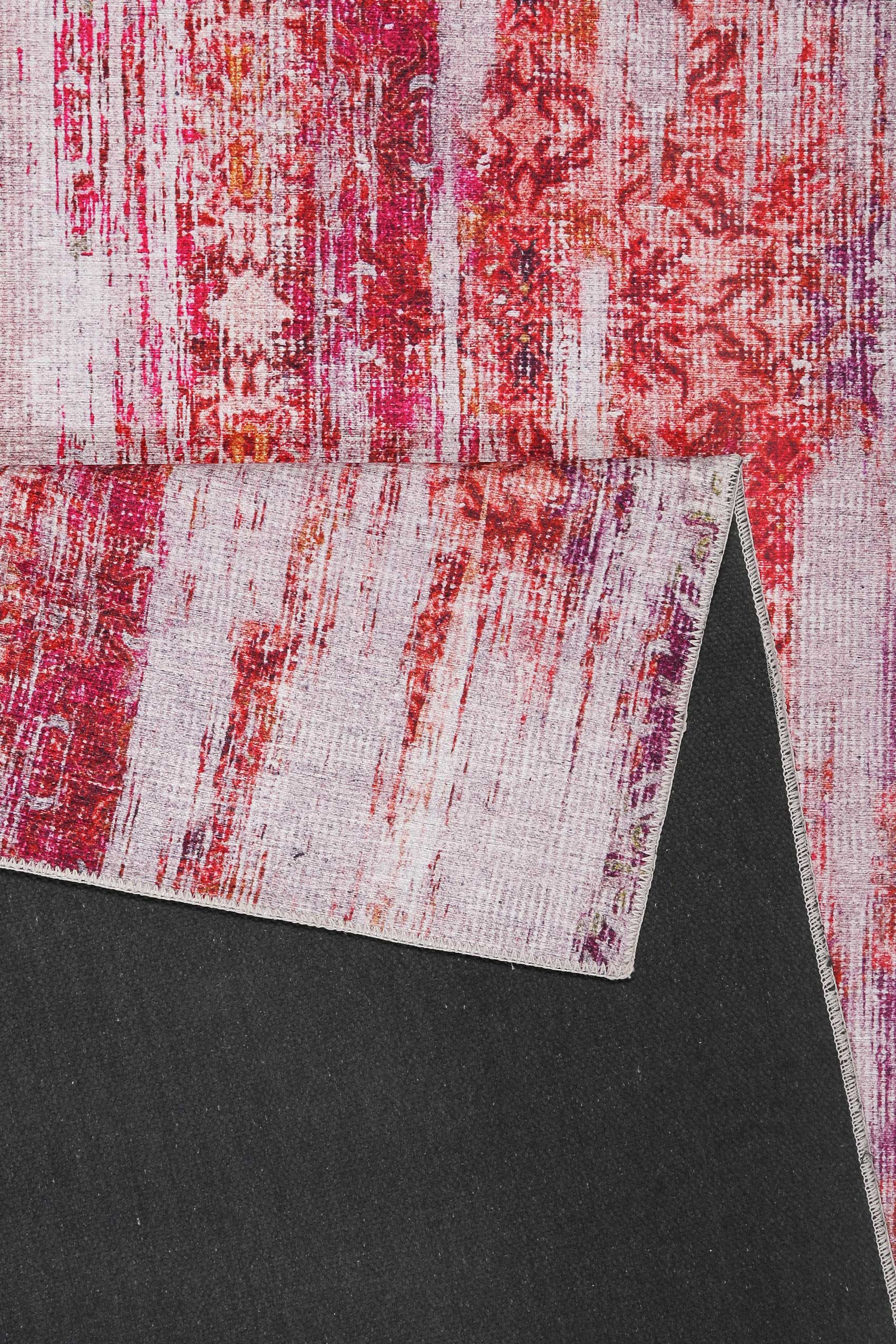weconhome-sunset-in-faro-vintage-teppich-rot-lila-orange-pink image 3