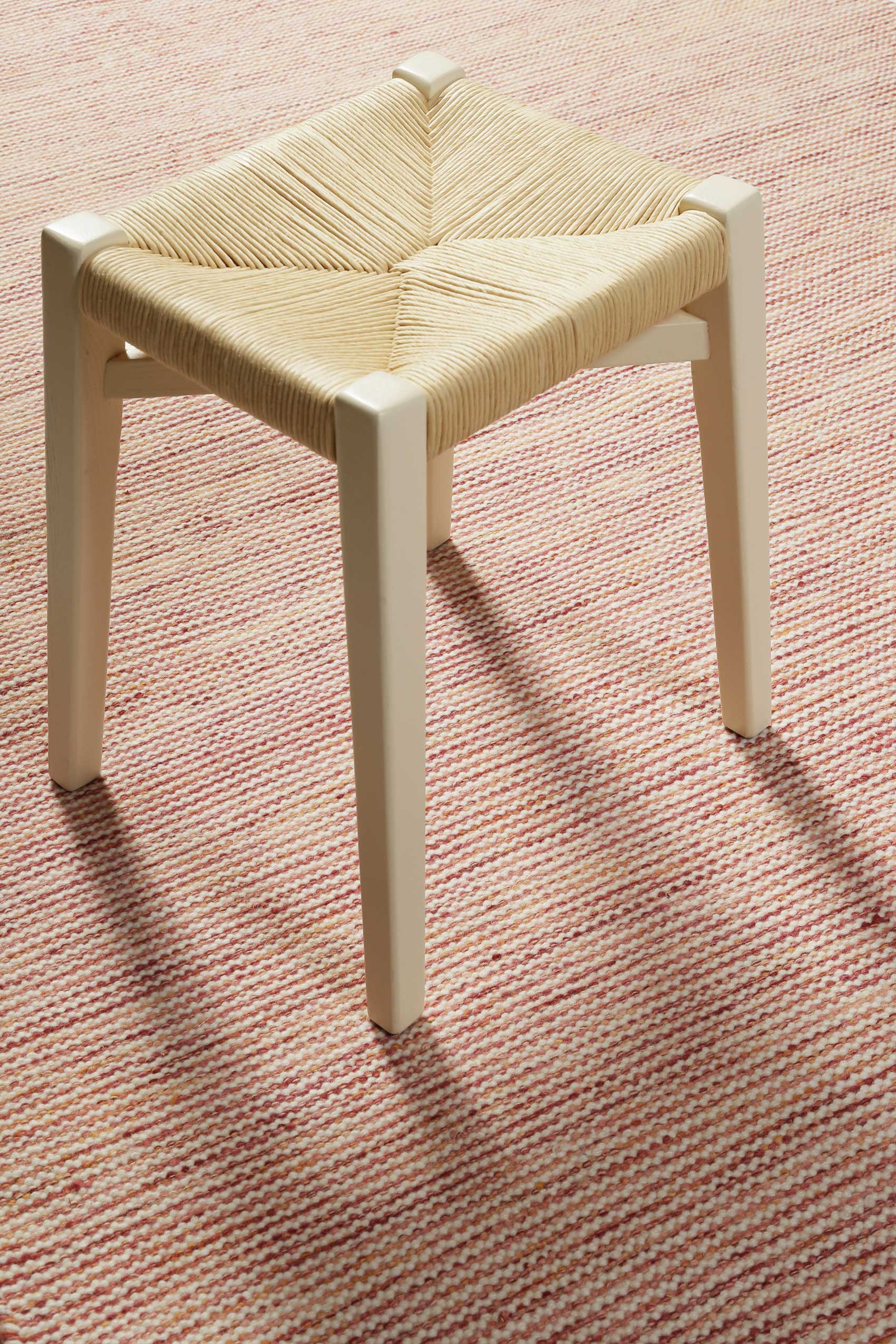 green-looop-am-lie-kelim-teppich-rot-beige-wolle-l-ufer image 4