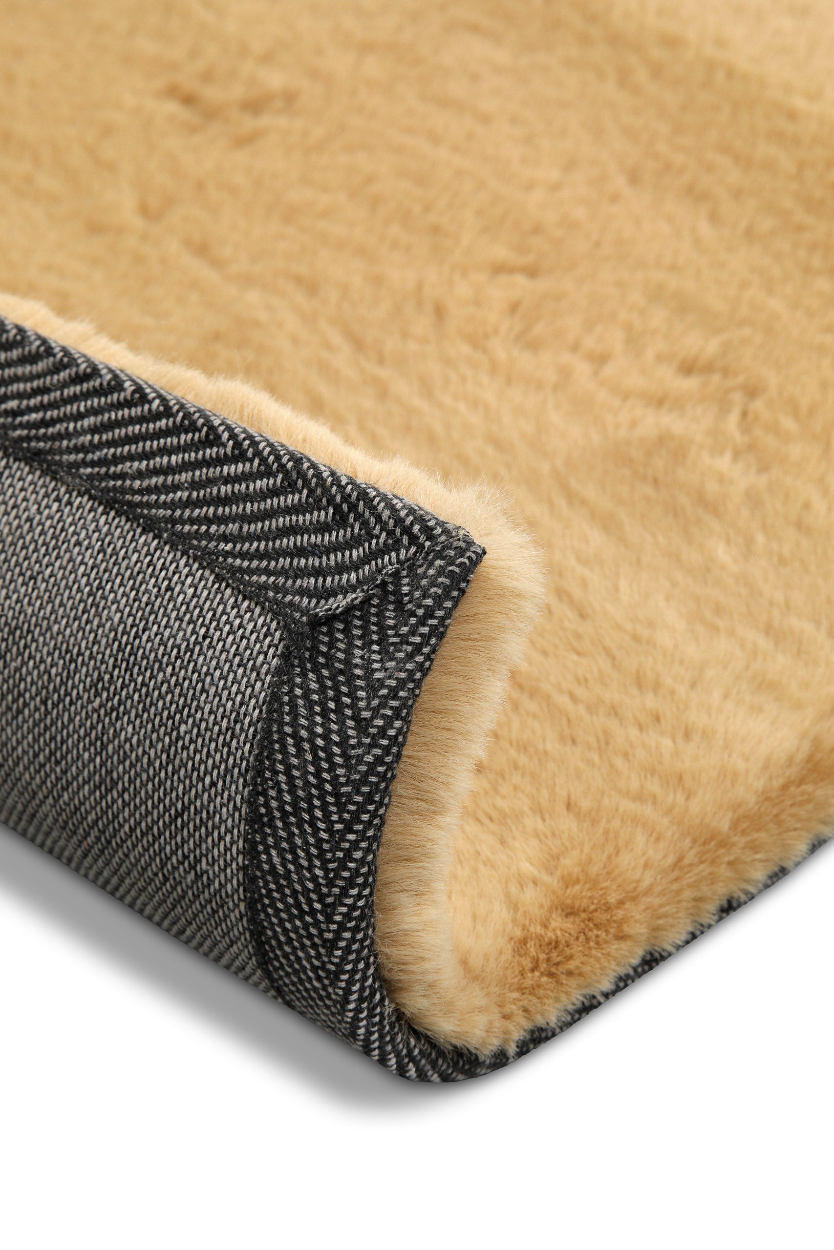 weconhome-basics-kunstfell-teppich-anna-sand-hochflor image 7