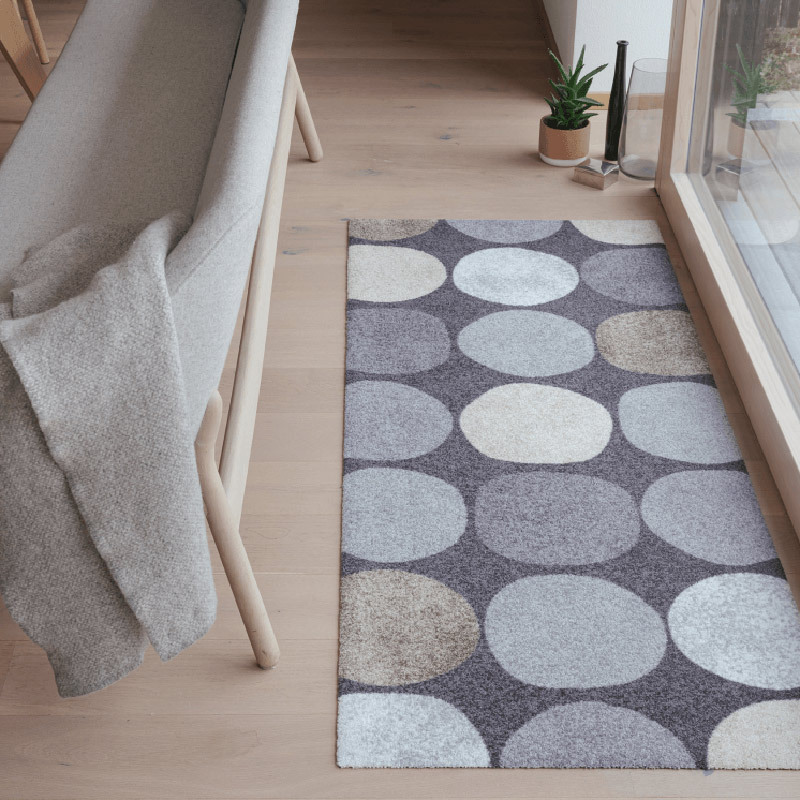 salonloewe-dots-pattern-city-chic-l-ufer-75-x-190-cm-grafisches-kreismuster-ruts image 2