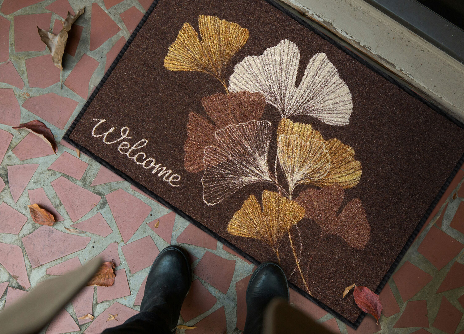 salonloewe-ginko-welcome-mocca-eingangsmatte-50-x-75-cm image 2
