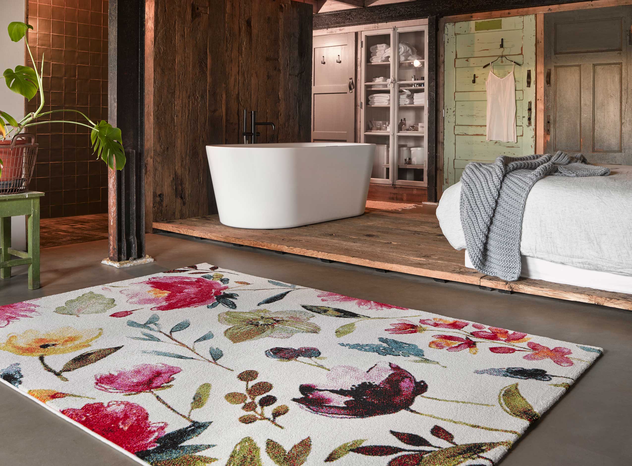 weconhome-summer-breeze-teppich-wei-rot-floral-gewebt image 7