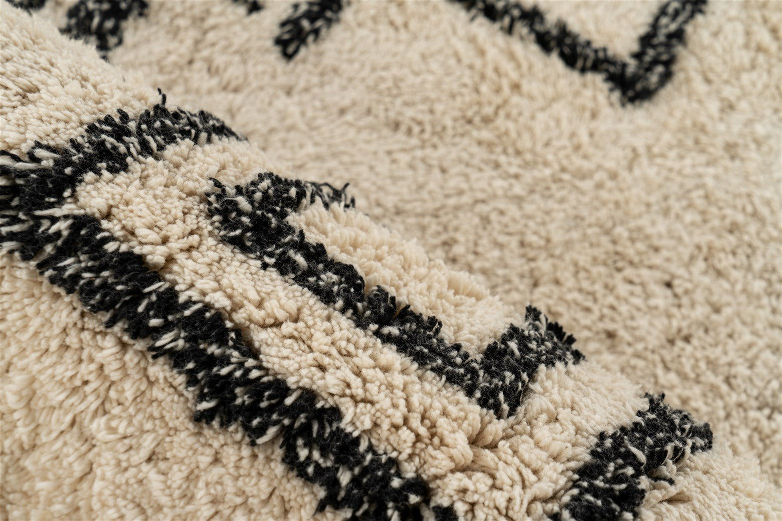 kayoom-mylen-325-creme-schwarz-flachflorteppich-aus-100-baumwolle image 4