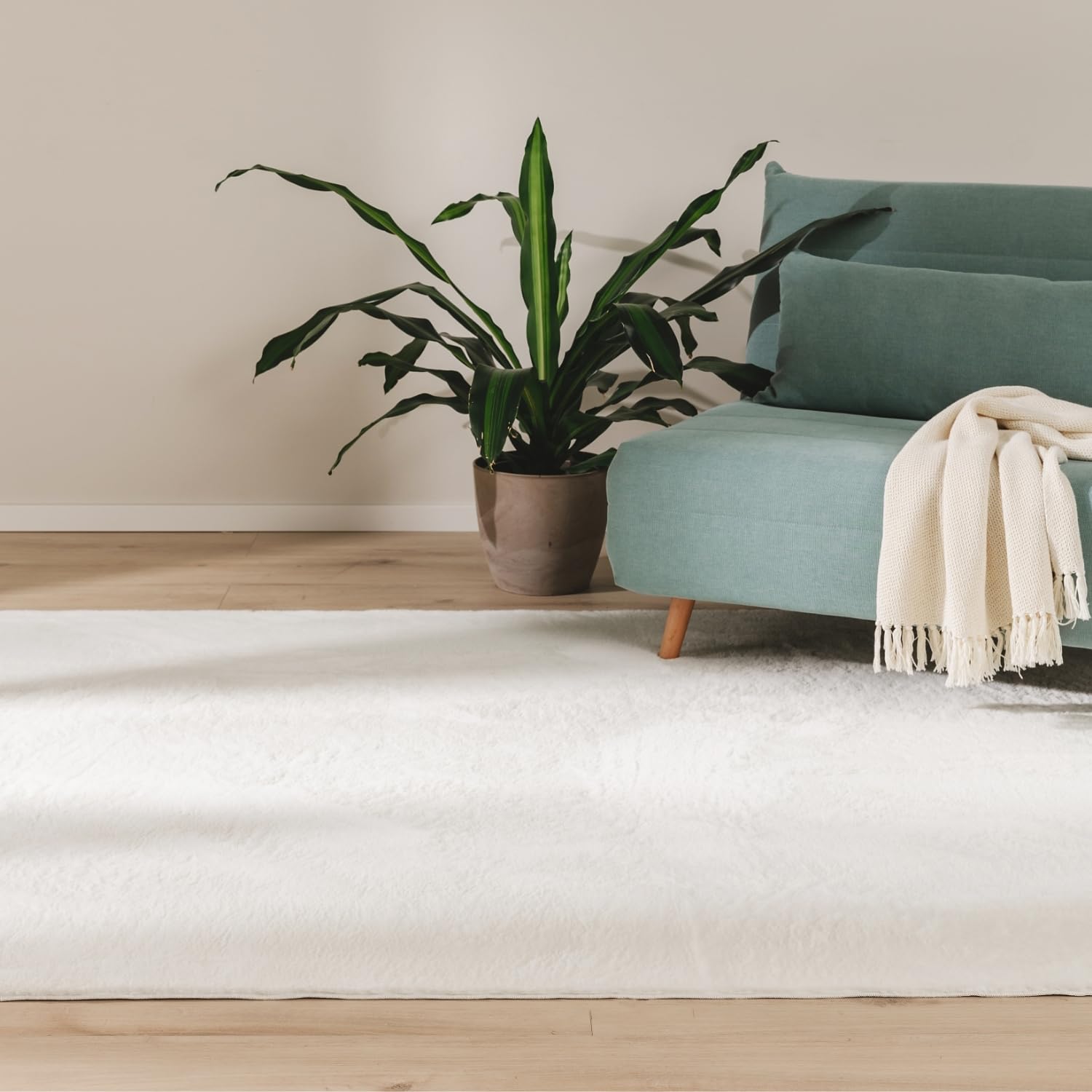 benuta-basic-fellteppich-furry-beige-60x120-cm image 8