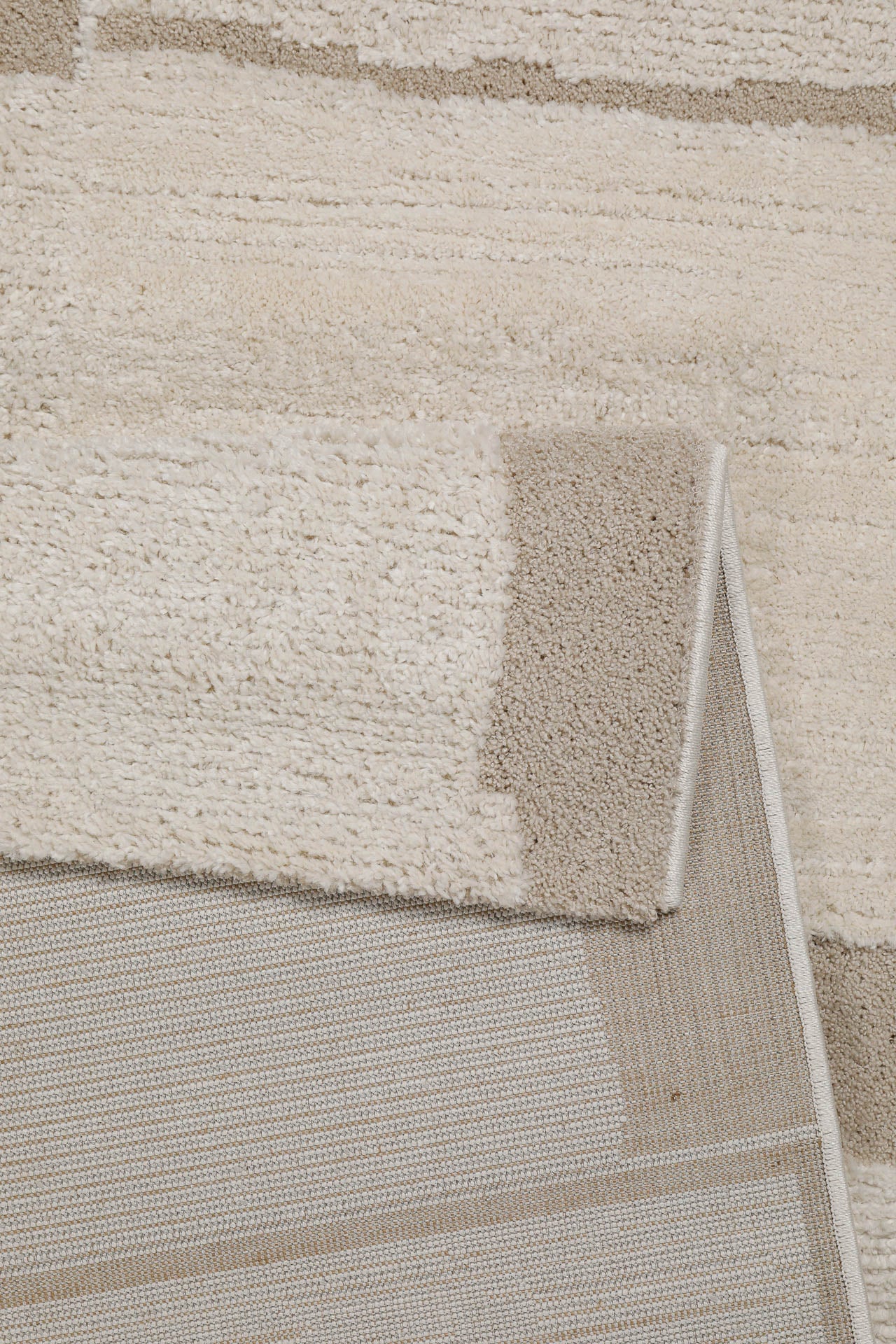 weconhome-ingvar-kurzflor-teppich-creme-beige-karo image 4