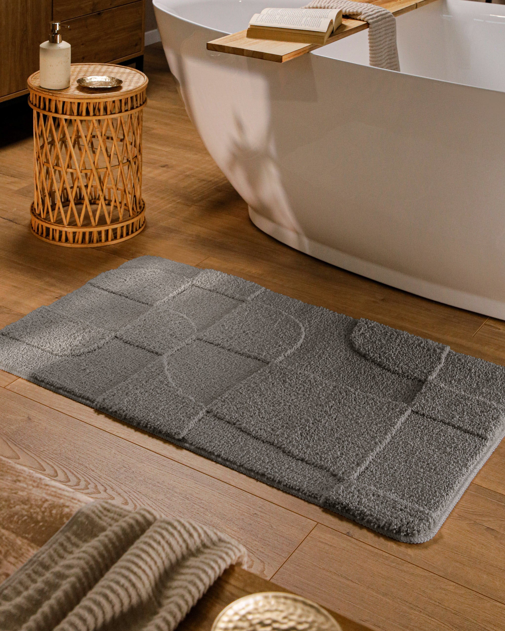 weconhome-bathking-badteppich-davie-basalt-grau-getuftet-mit-tpe-r-cken-50x80-cm image 2