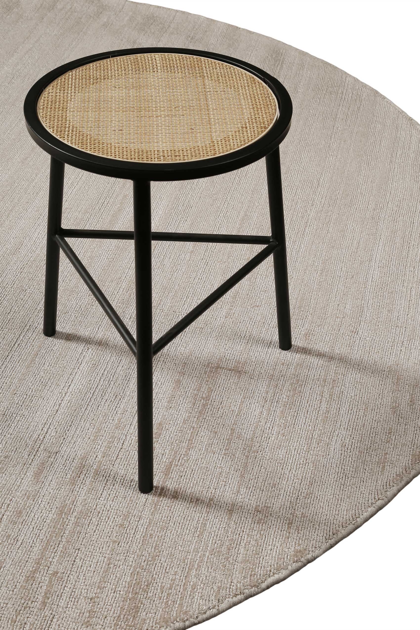 weconhome-basics-teppich-emma-rund-creme-beige-polysilk-glanz image 4