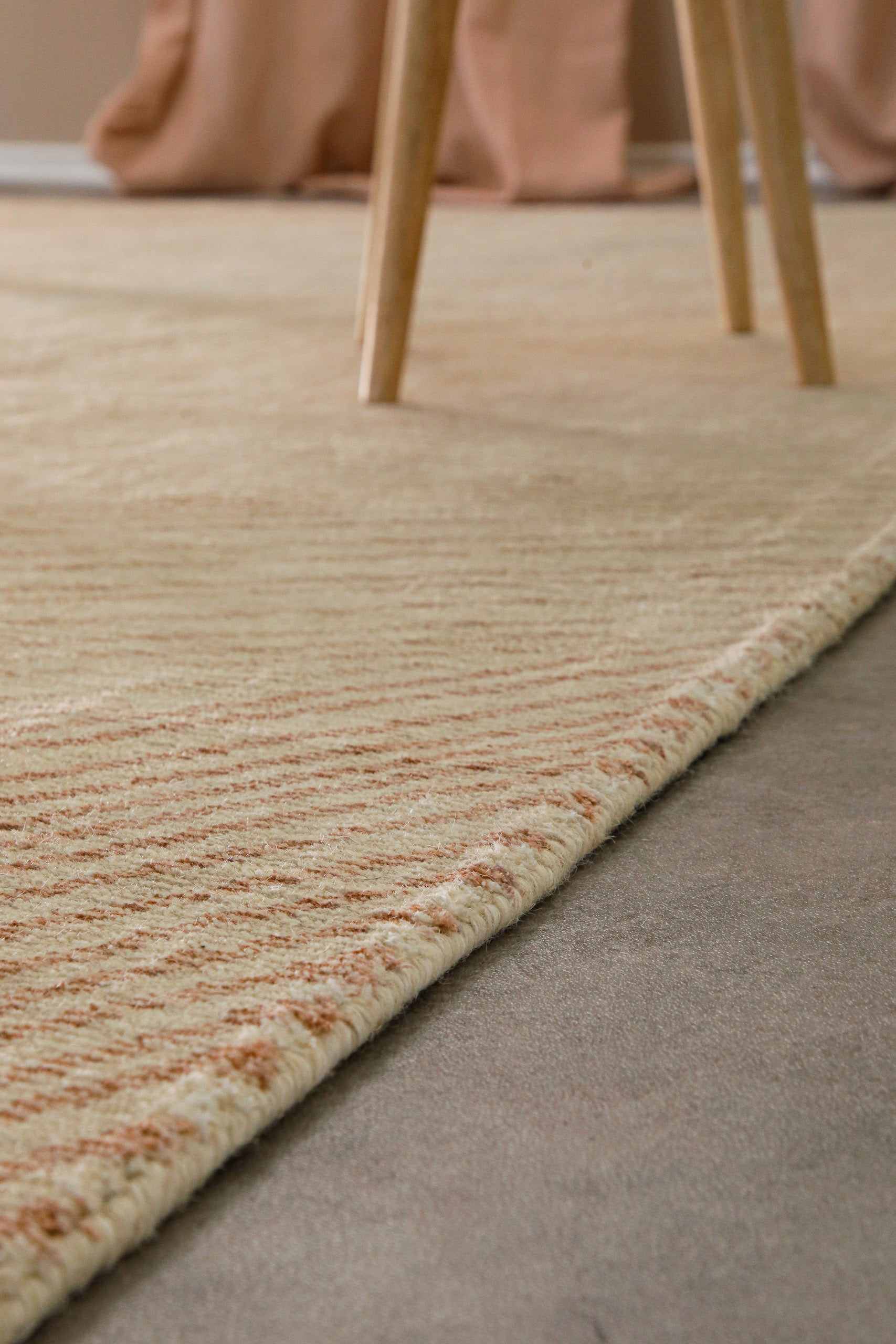 weconhome-kurzflorteppich-skai-beige-viskose-schurwolle-handgetuftet image 7