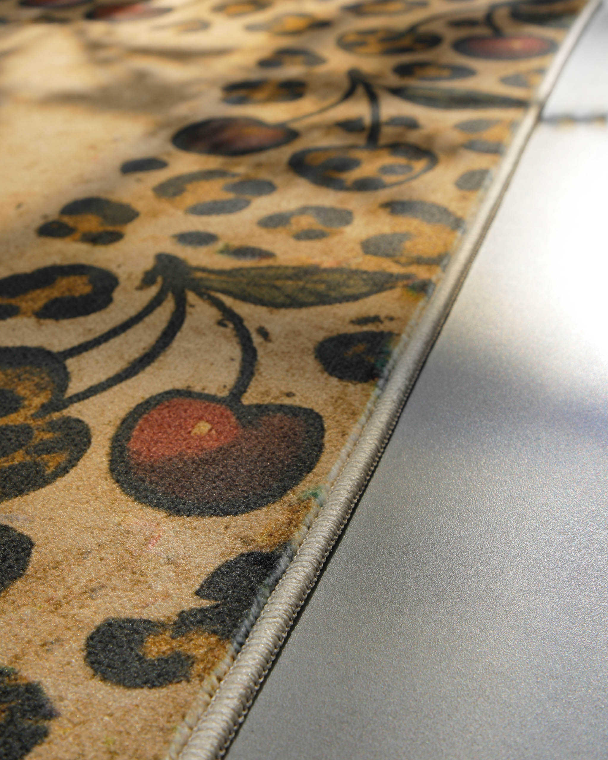 weconhome-badteppich-catwalk-sand-gelb-vintage-animal-print image 4