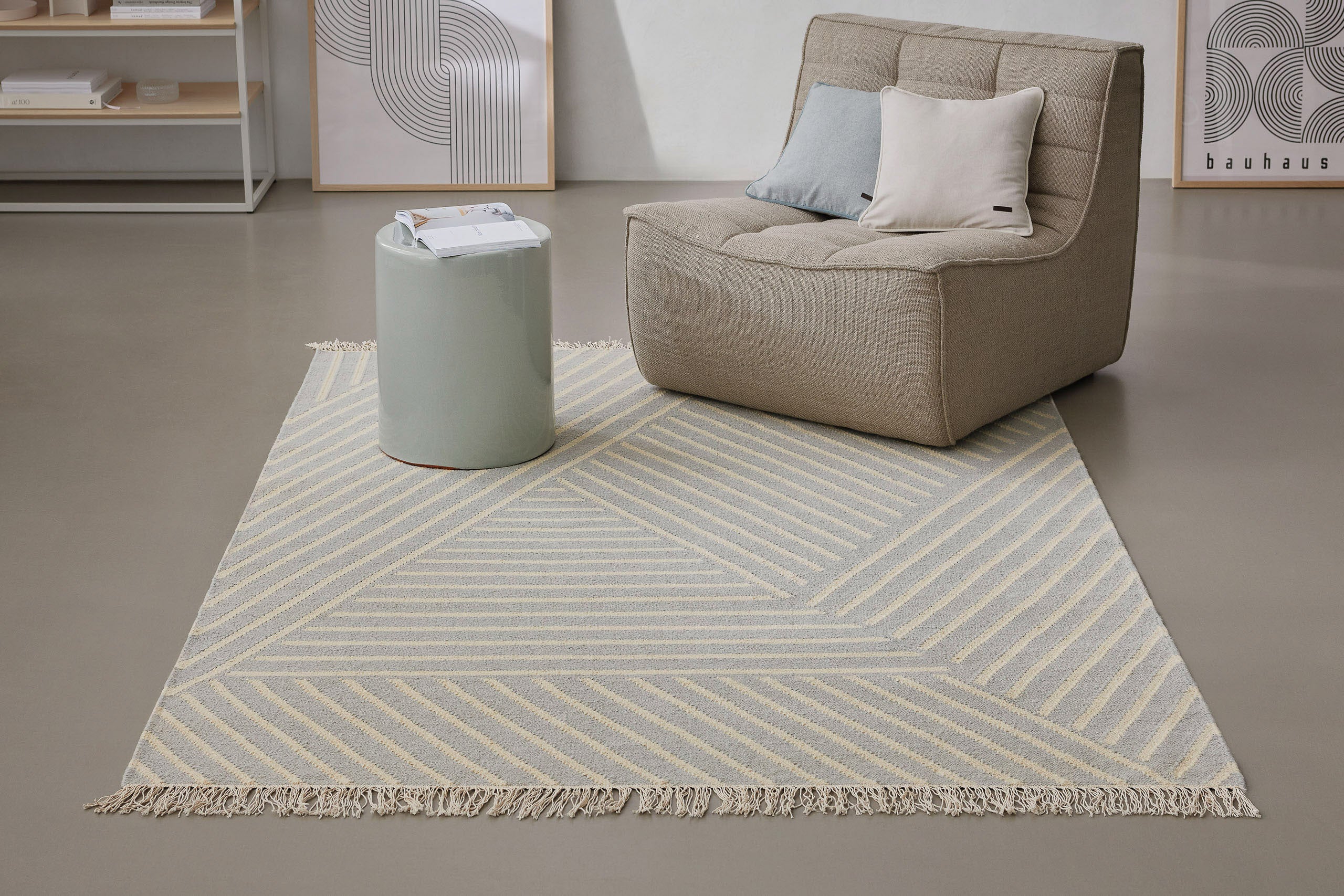 weconhome-modern-pop-kelim-teppich-grau-pastell-handgewebt image 7
