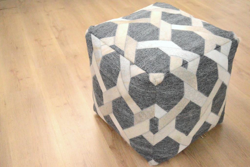 kayoom-chimera-pouf-125-handgefertigter-leder-sitzkissen-elfenbein image 2