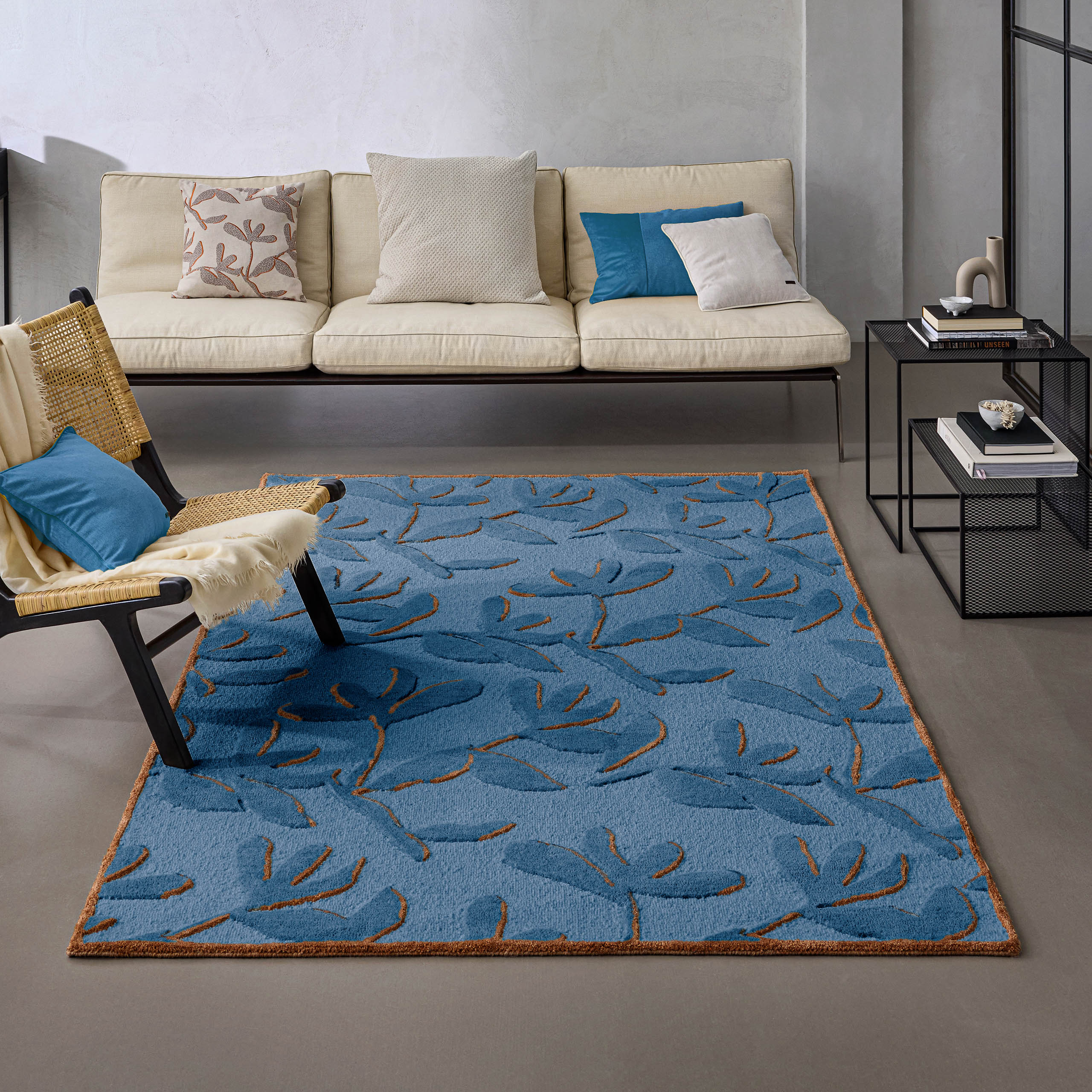weconhome-summers-peak-kurzflor-teppich-schurwolle-blau-multi-floral image 2