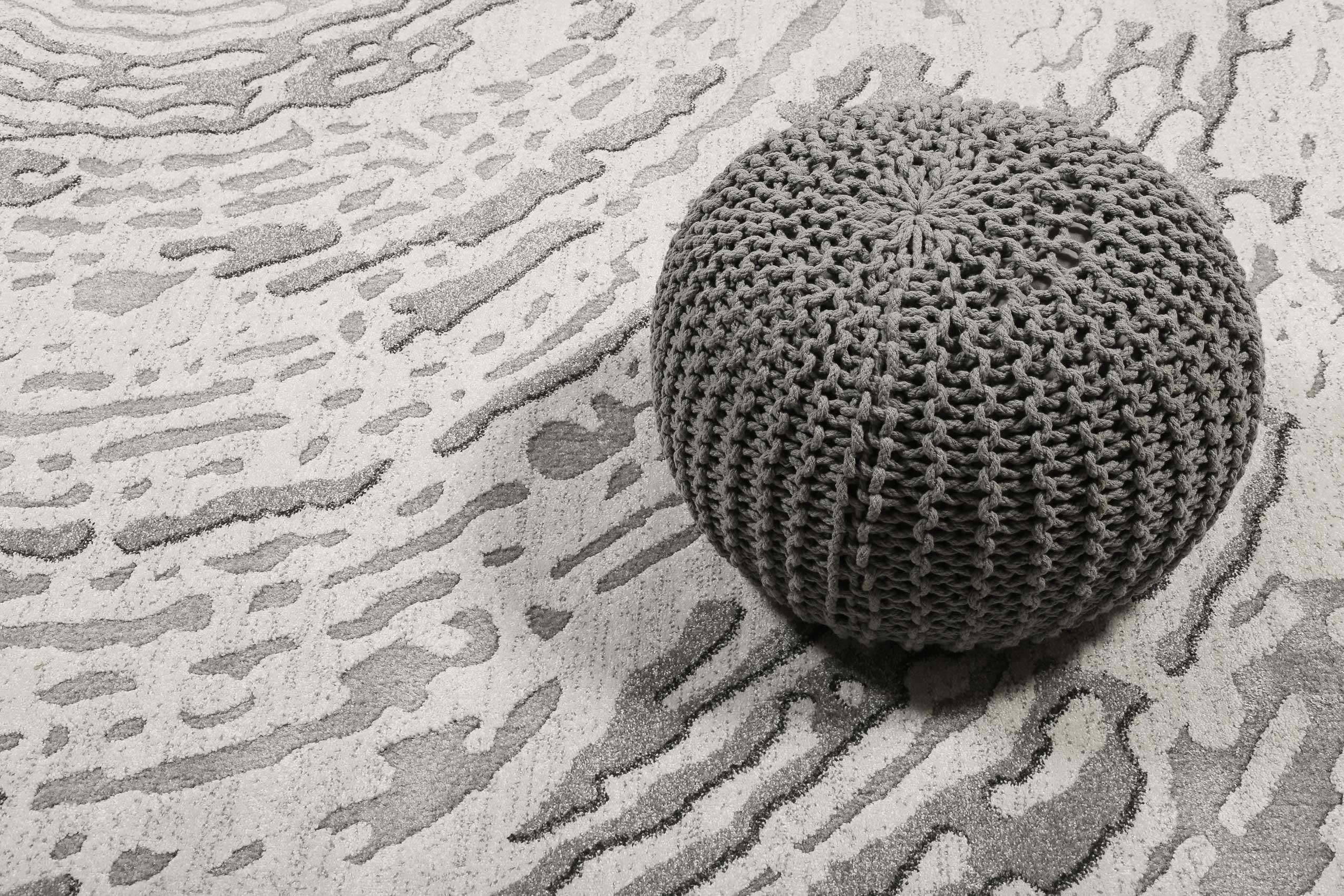 weconhome-kurzflor-teppich-forest-grau-silber-baumring-relief image 6