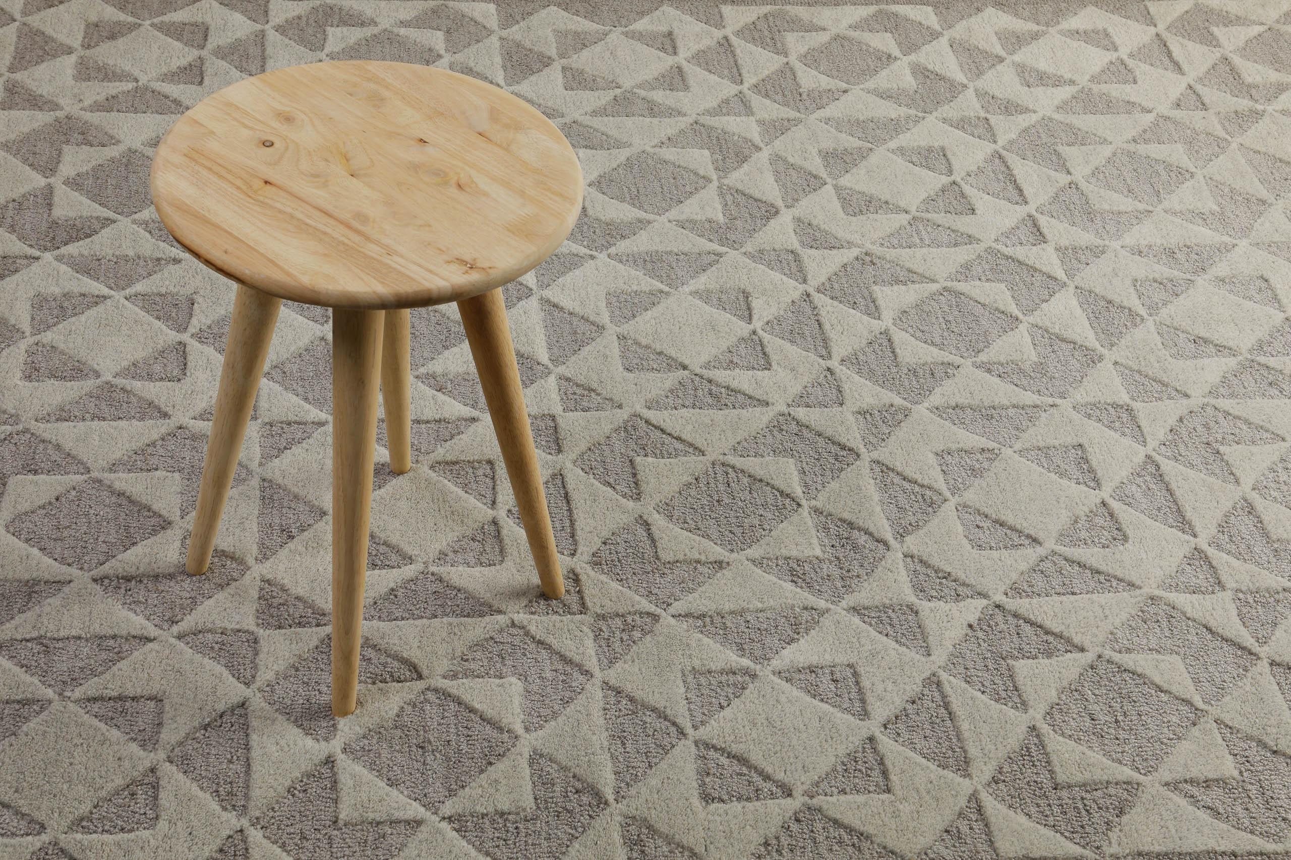 weconhome-downtown-kurzflorteppich-taupe-grau-handgetuftet image 8