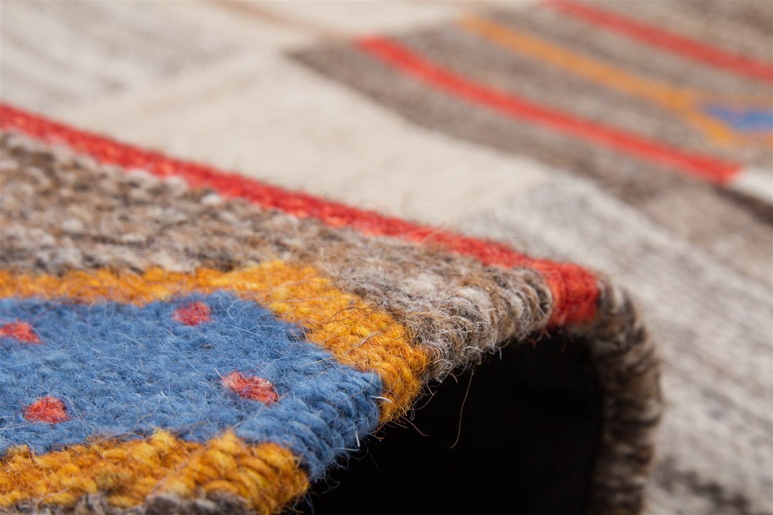 kayoom-radical-220-teppich-handgefertigtes-patchwork-design-aus-wolle-baumwolle image 4