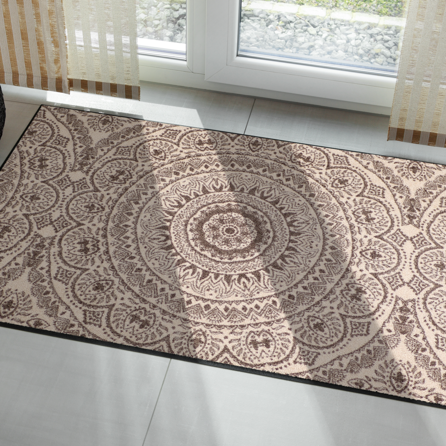 salonloewe-medallion-nougat-teppich-75-x-120-cm-klassisches-medaillon-design image 2