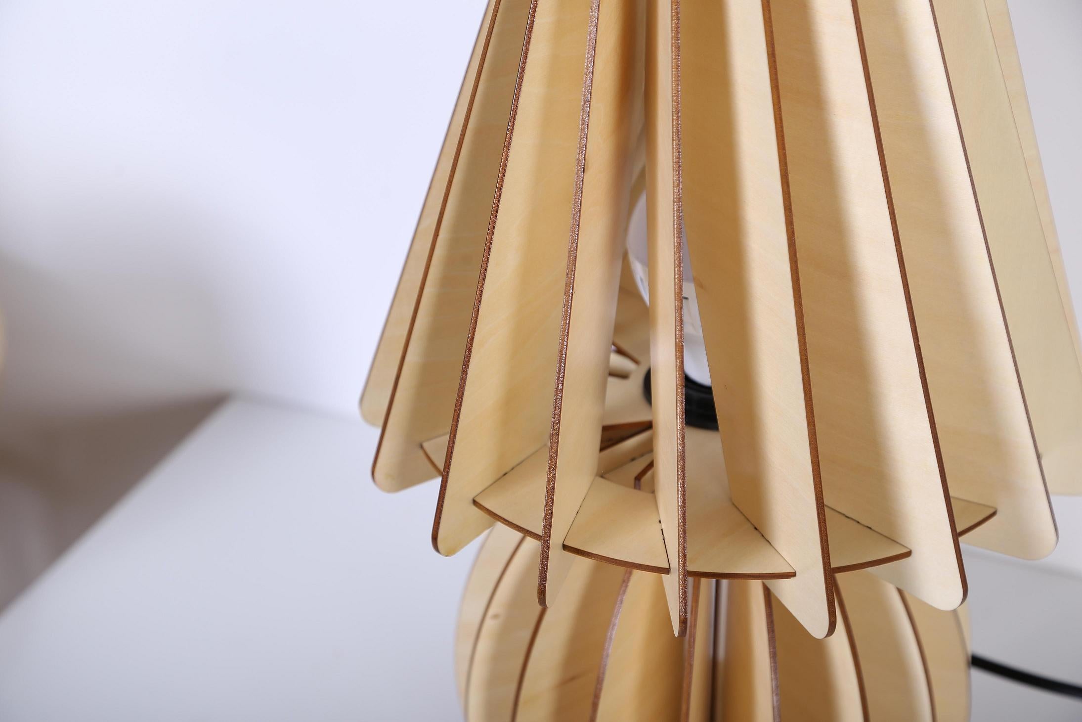 kayoom-tischlampe-gino-holz-tischleuchte-aus-naturholz-mit-offenem-design image 7