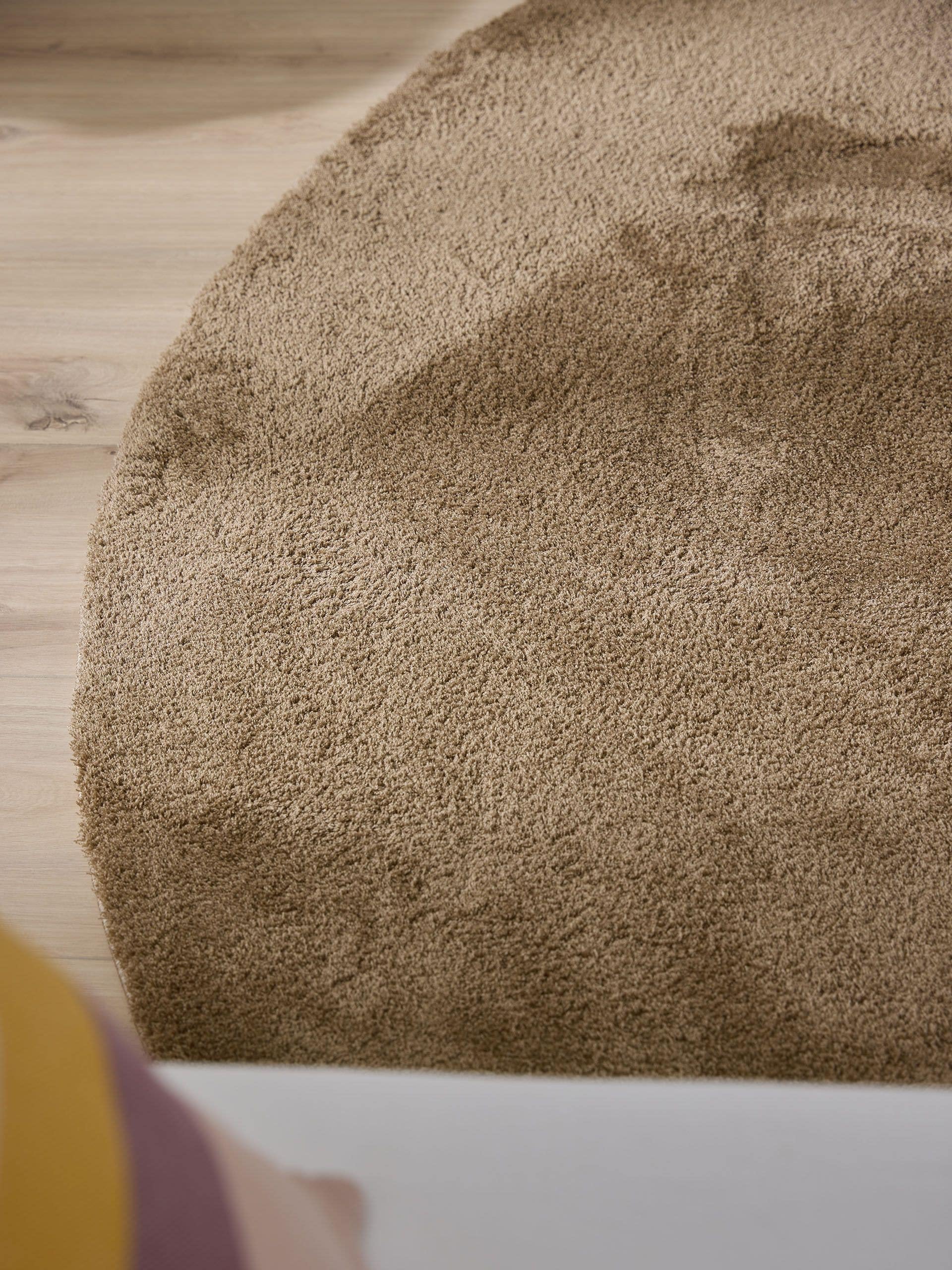 benuta-nest-hochflorteppich-soda-beige-200x200-cm-rund-kunstfaser-flauschiger-bo image 3