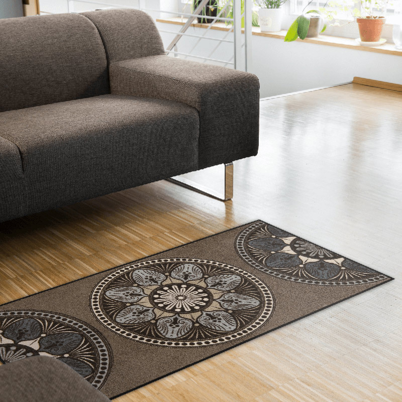 salonloewe-yara-taupe-l-ufer-75-x-150-cm-waschbare-designer-fu-matte-mit-mandala image 2