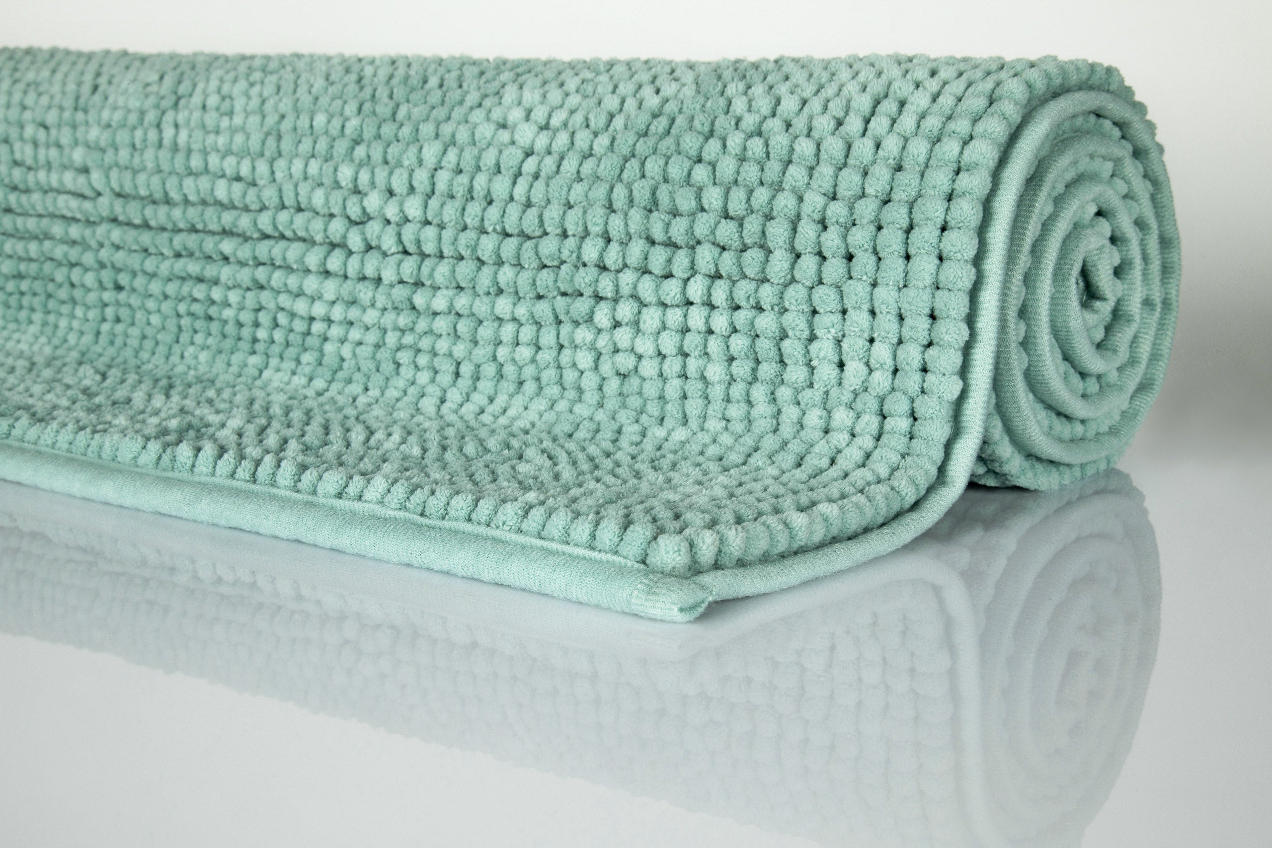 weconhome-basics-badteppich-balu-gr-n-aus-chenille image 8