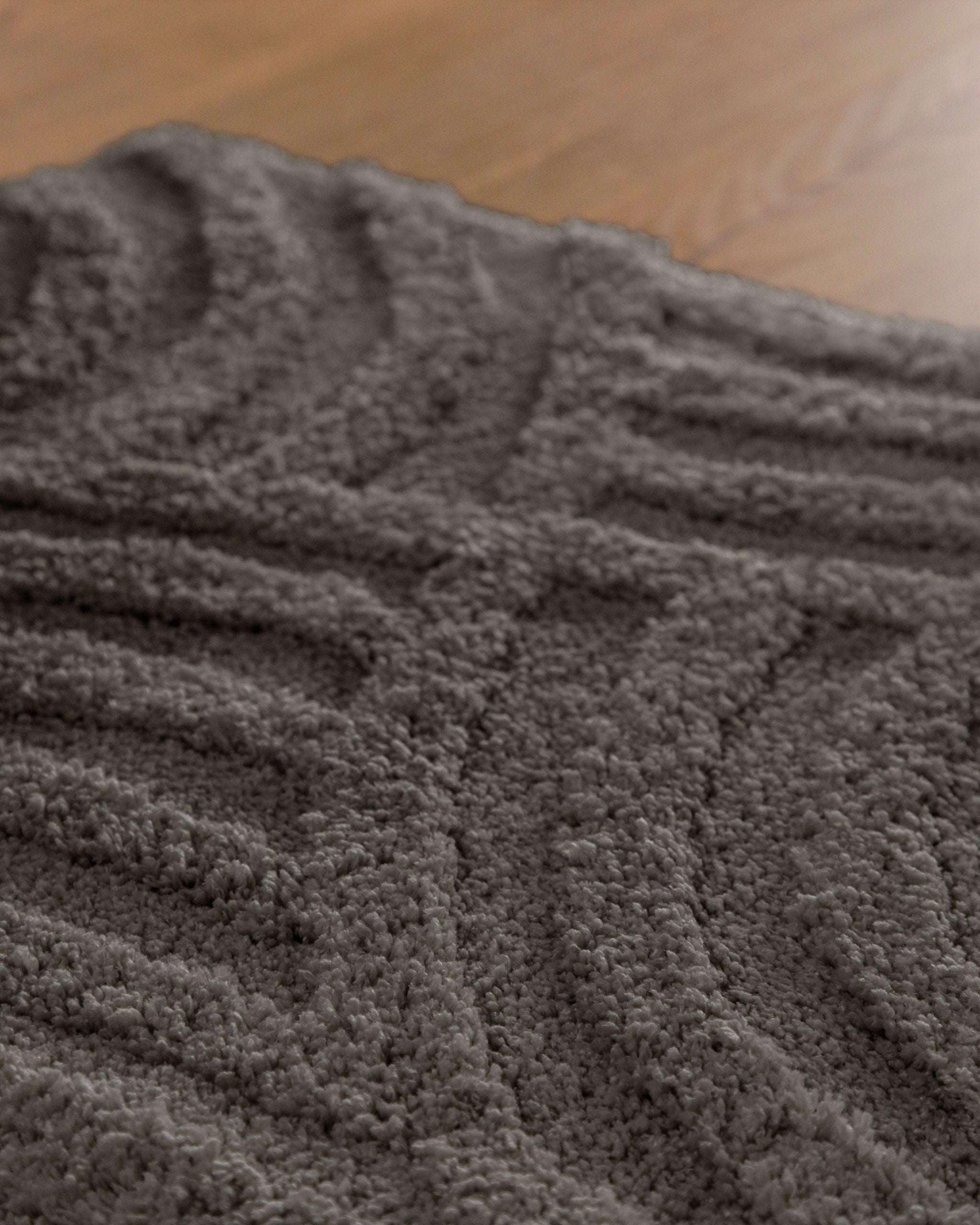 bathking-by-weconhome-badteppich-fiete-basalt-grau-getuftet image 8