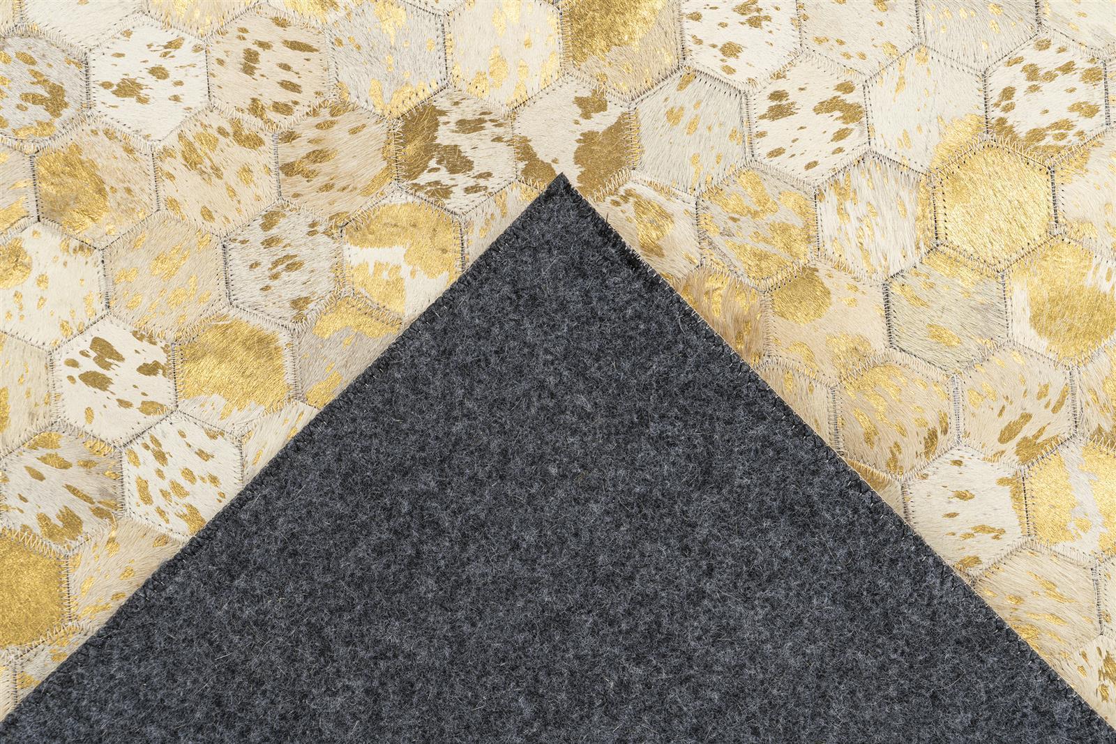 kayoom-lavin-1025-leder-teppich-handgefertigter-patchwork-teppich-aus-naturfell image 4
