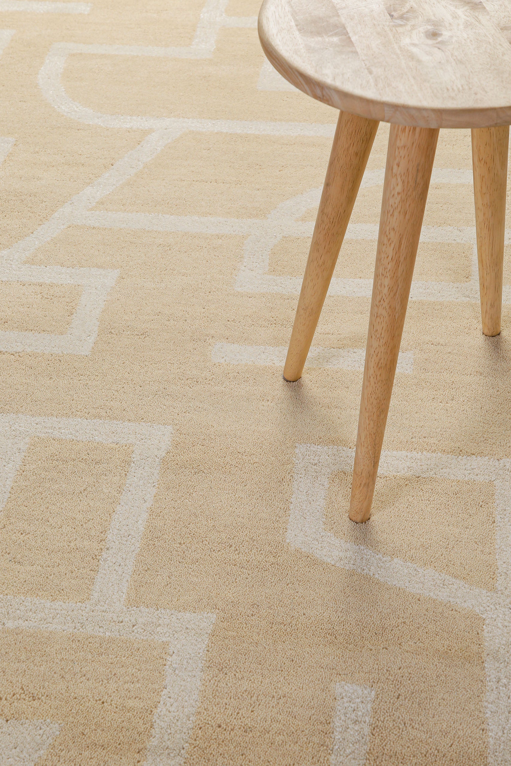 weconhome-beatrice-kurzflor-teppich-schurwolle-sand-beige image 8