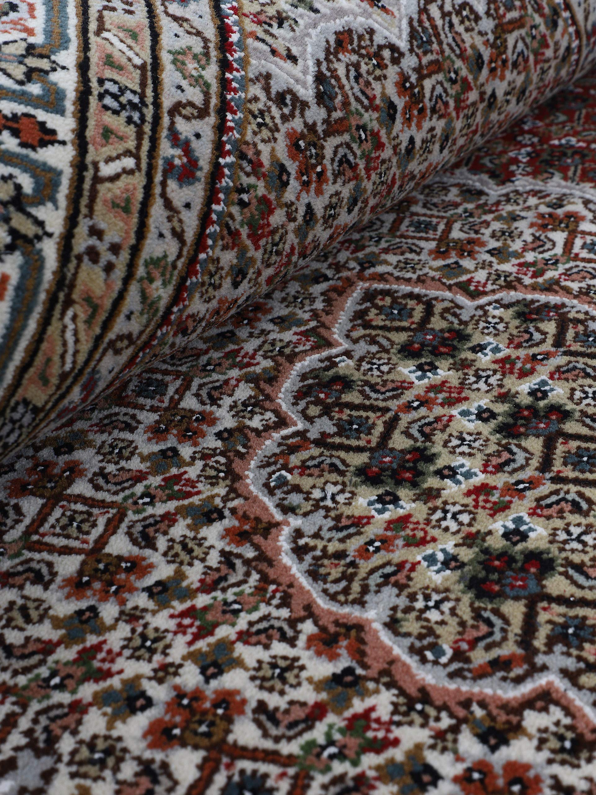 carpetfine-tabriz-mahi-teppich-rot-60x90-cm-handgekn-pft-wolle image 8