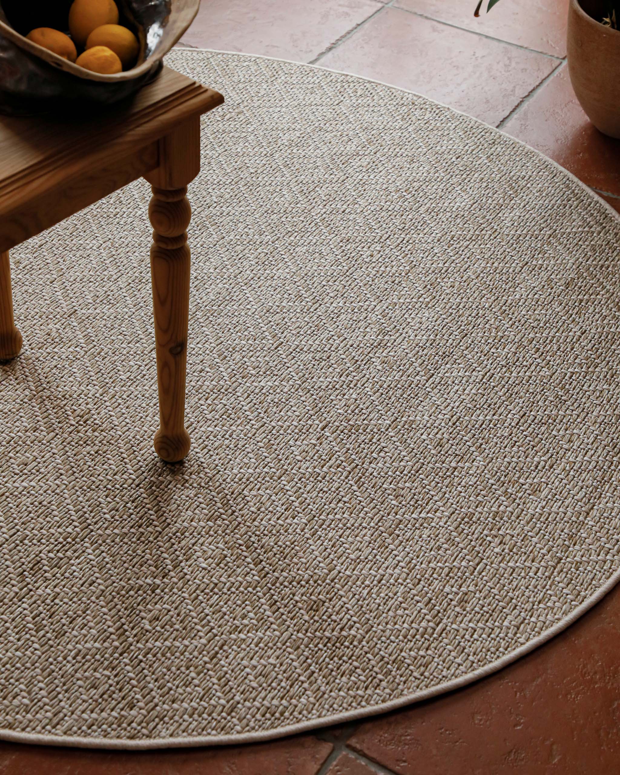 weconhome-in-outdoor-teppich-rund-creme-wei-pflegeleicht-wetterfest-miami-beach image 2