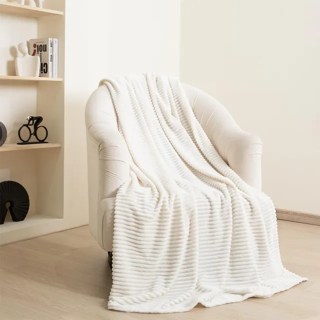 paco-home-kuscheldecke-beige-flauschdecke-150x200-cm image 1