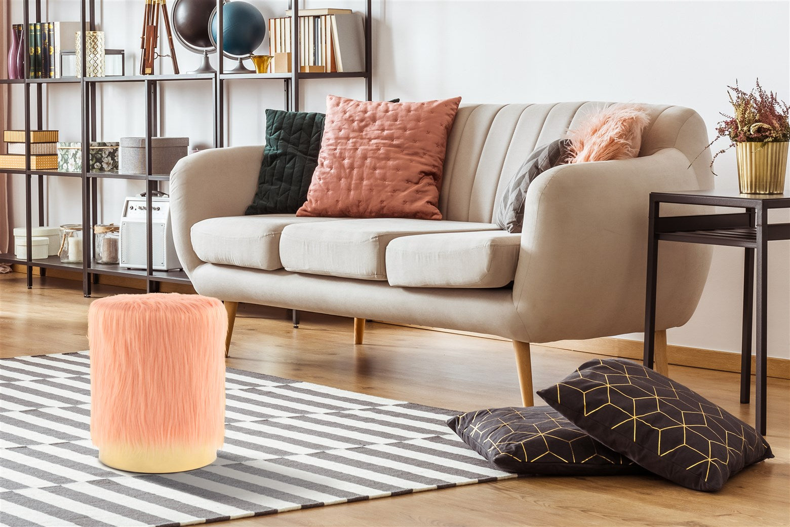 kayoom-hocker-polly-525-kunstfell-pouf-mit-goldenem-standfu-sitzhocker-in-fellop image 2