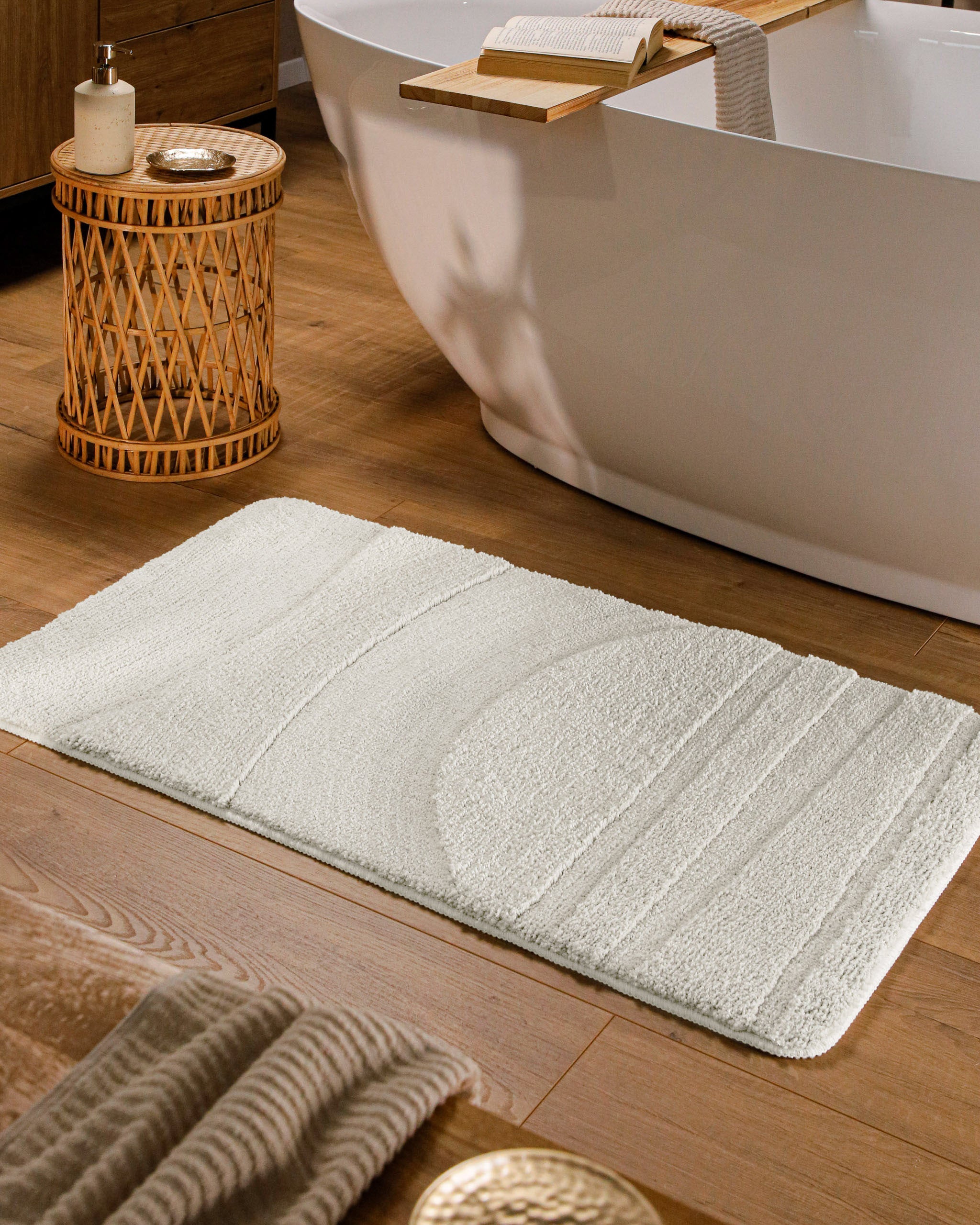 weconhome-bathking-badteppich-marc-wei image 2