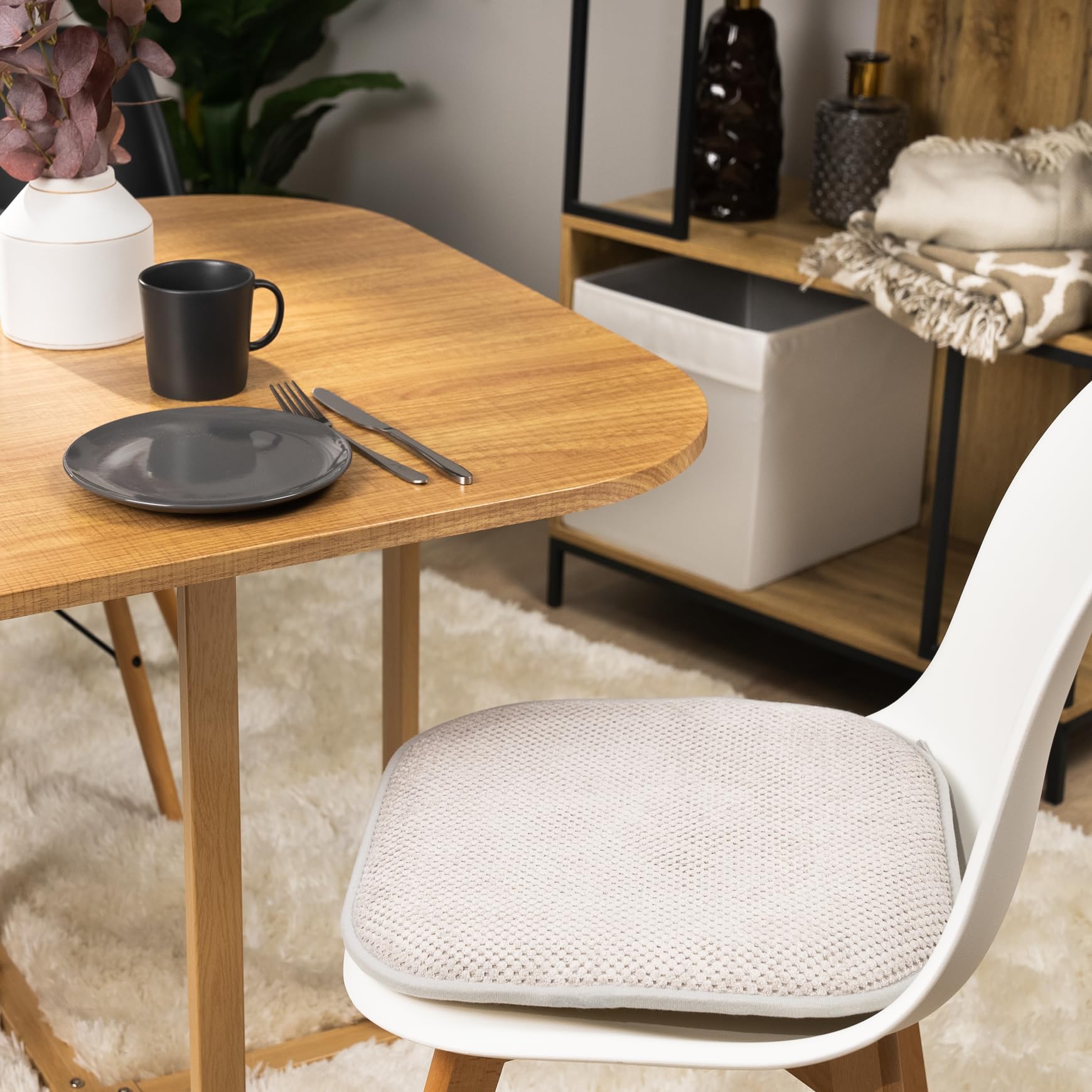paco-home-sitzkissen-40x40-cm-mit-schn-ren-memory-schaum-2er-set image 2
