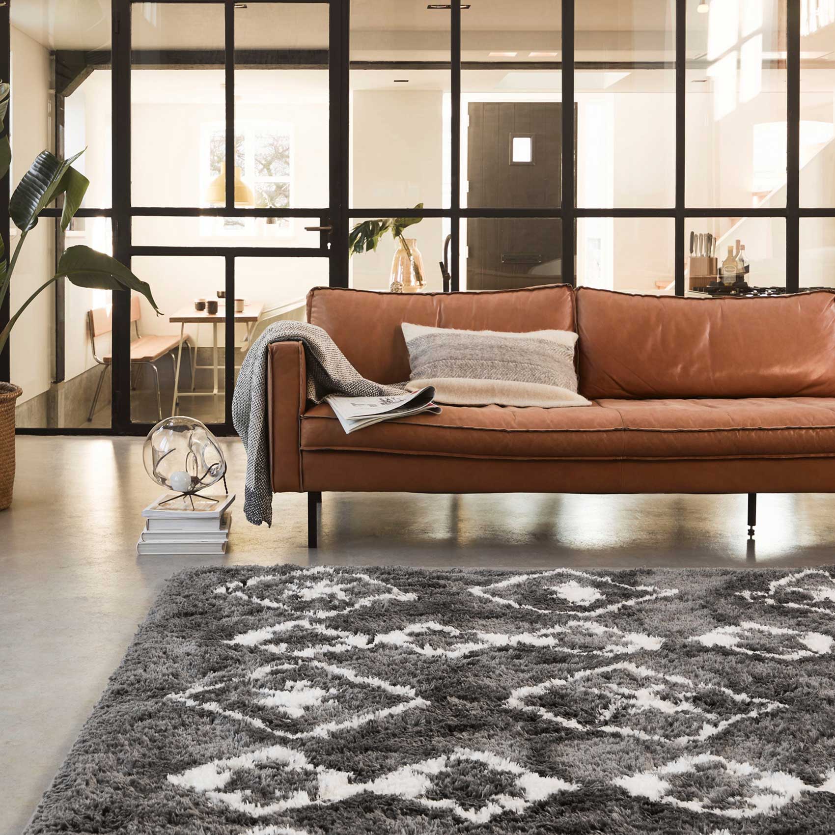 weconhome-boho-scandic-ayachi-hochflor-teppich-grau-50-mm image 6