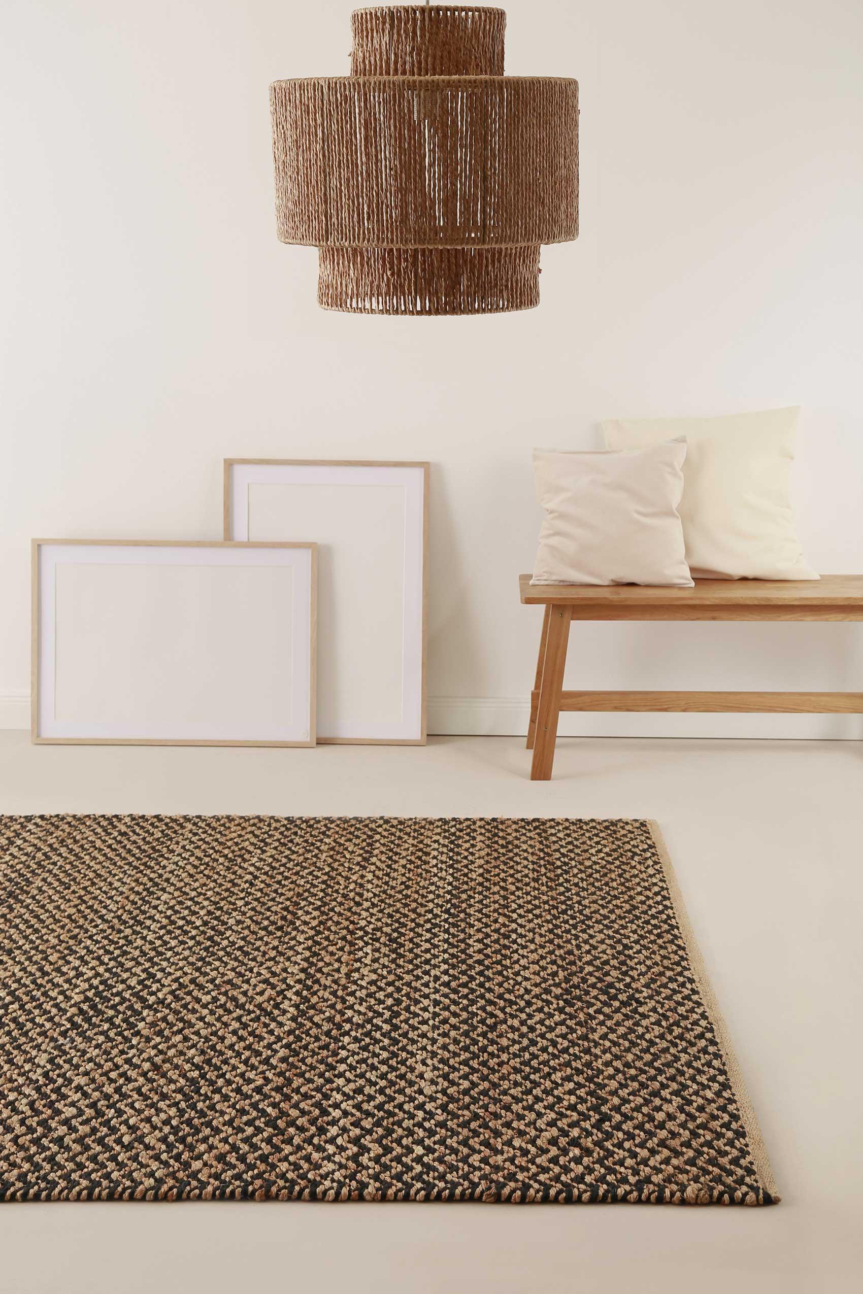 weconhome-green-looop-kelim-teppich-montpellier-schwarz-beige-naturfaser image 5