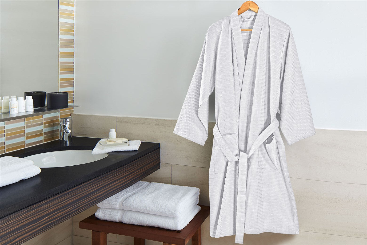 kayoom-bademantel-carla-125-wei-unisex-morgenmantel-saunamantel-hautfreundlich-f image 2