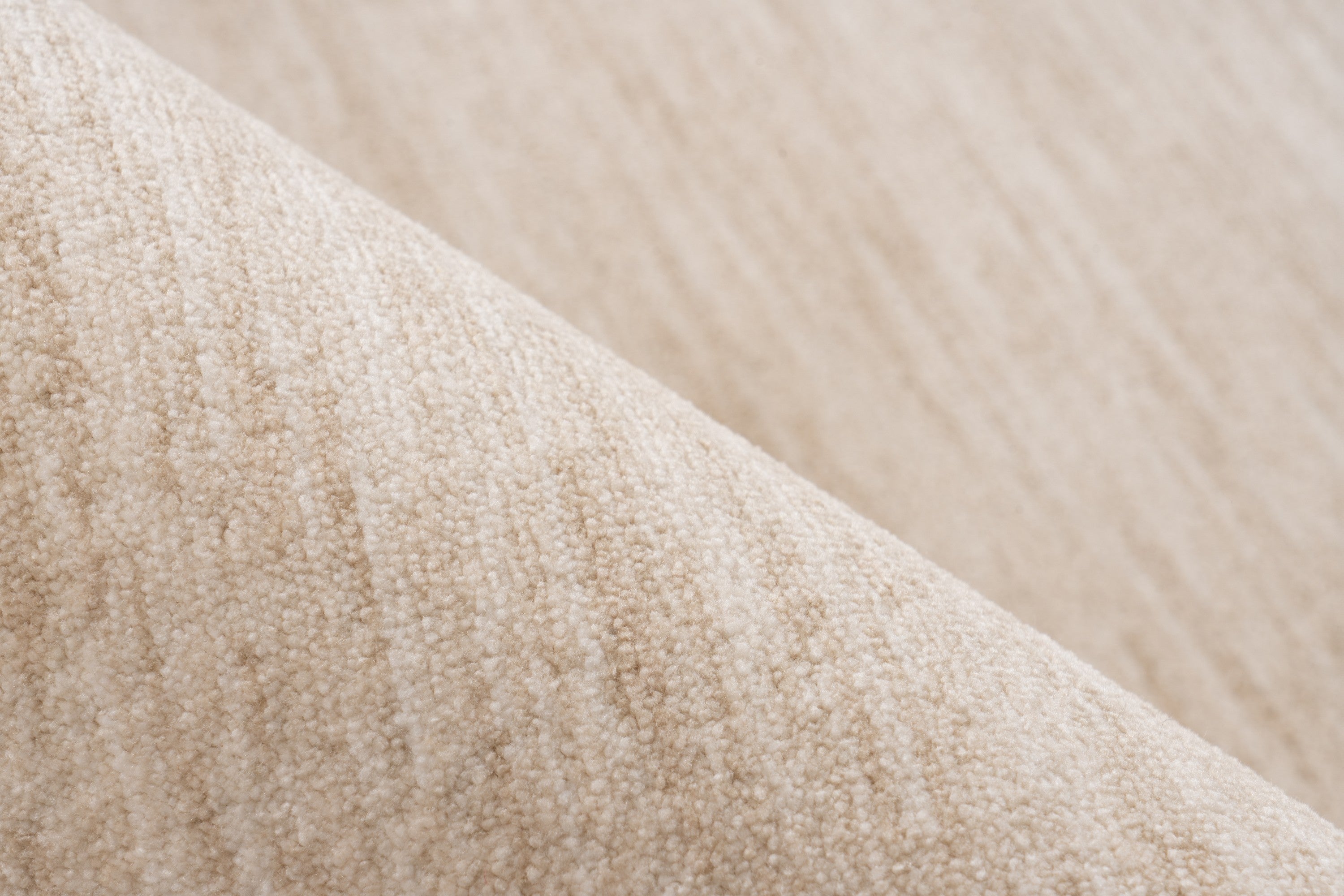 kayoom-passionate-125-kurzflorteppich-elfenbein-9-mm-florh-he-2000-g-m-polyester image 4