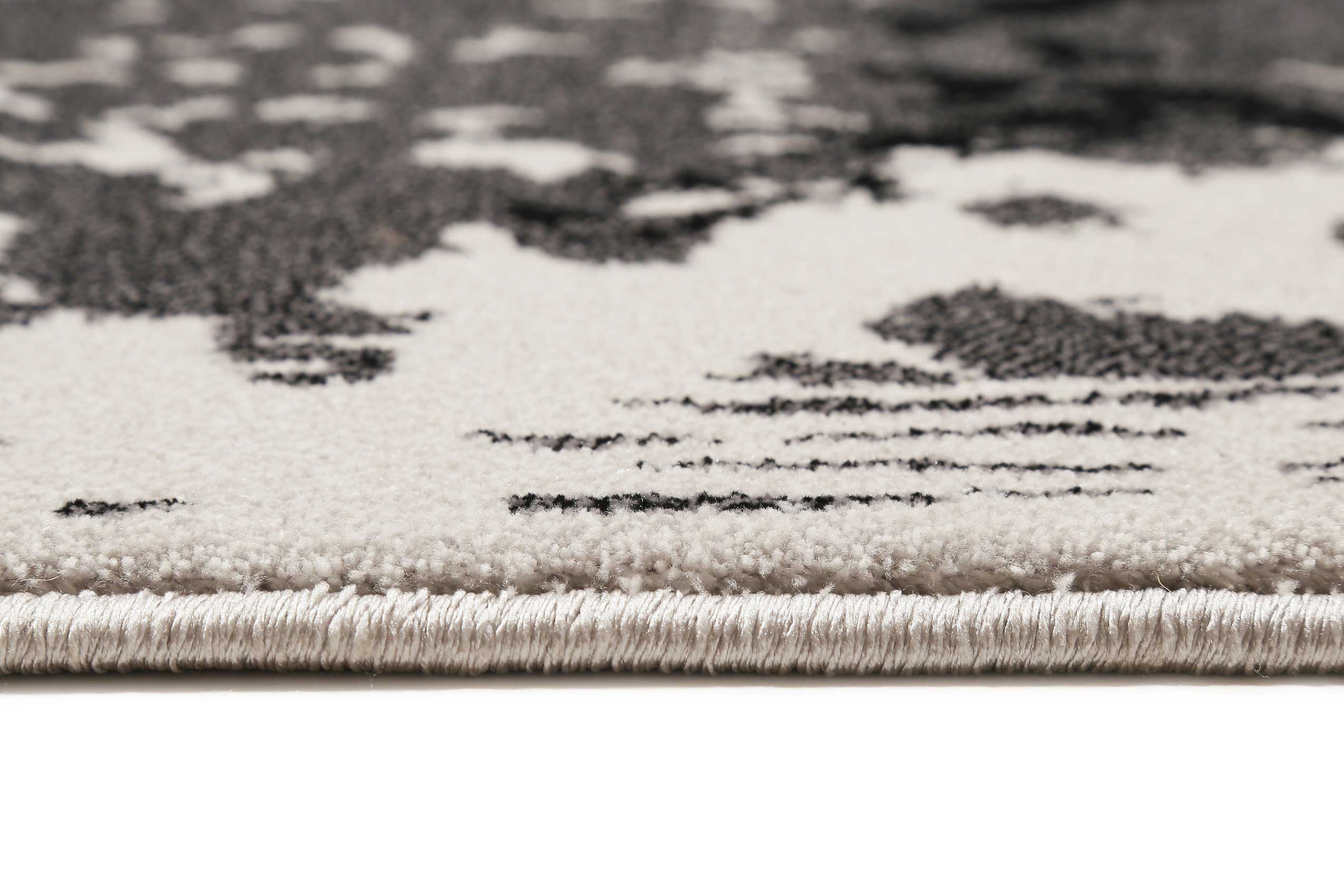 weconhome-phyton-teppich-animal-print-grau-silber image 4
