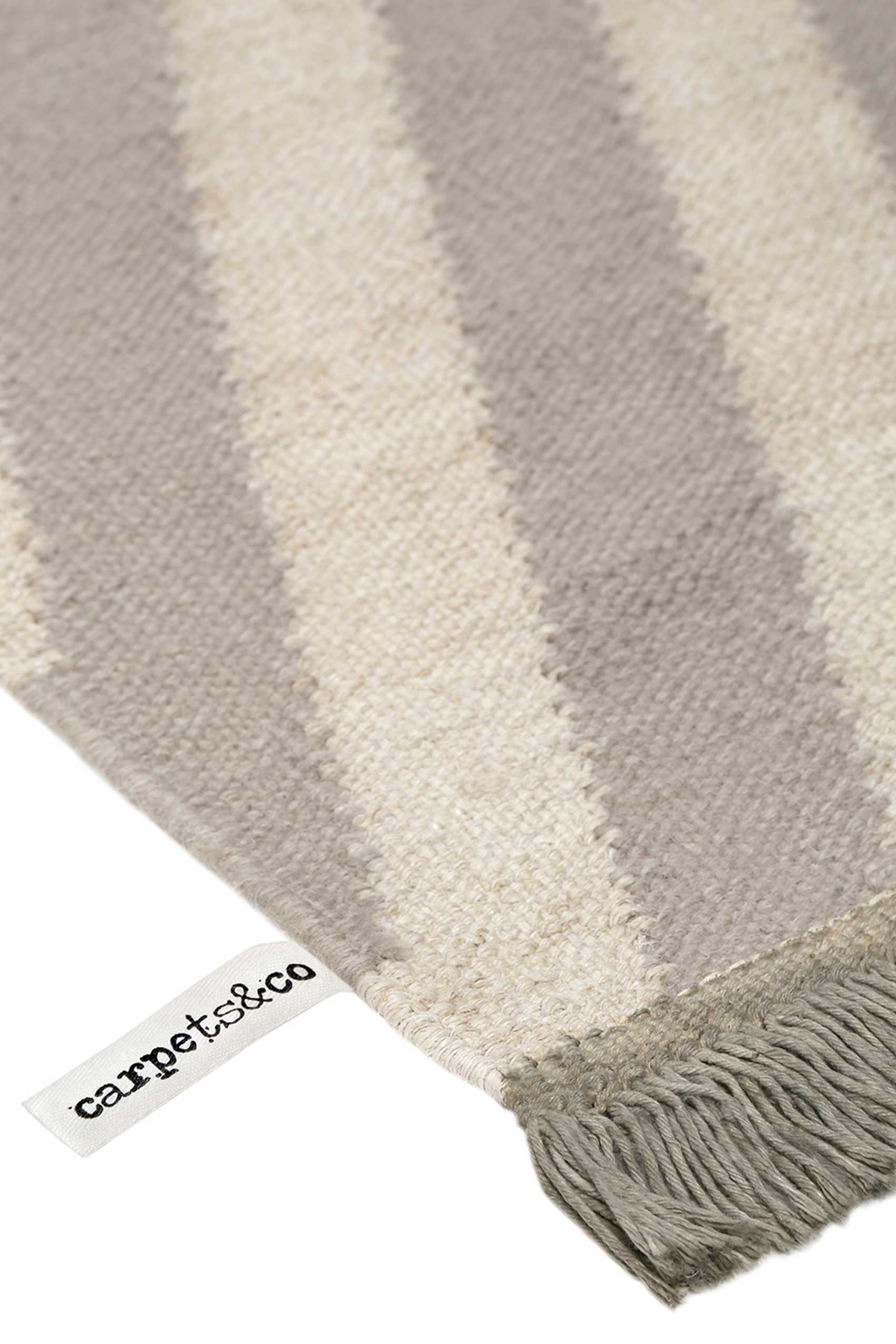 weconhome-kelim-teppich-edgy-corners-naturfaser-beige-taupe image 4