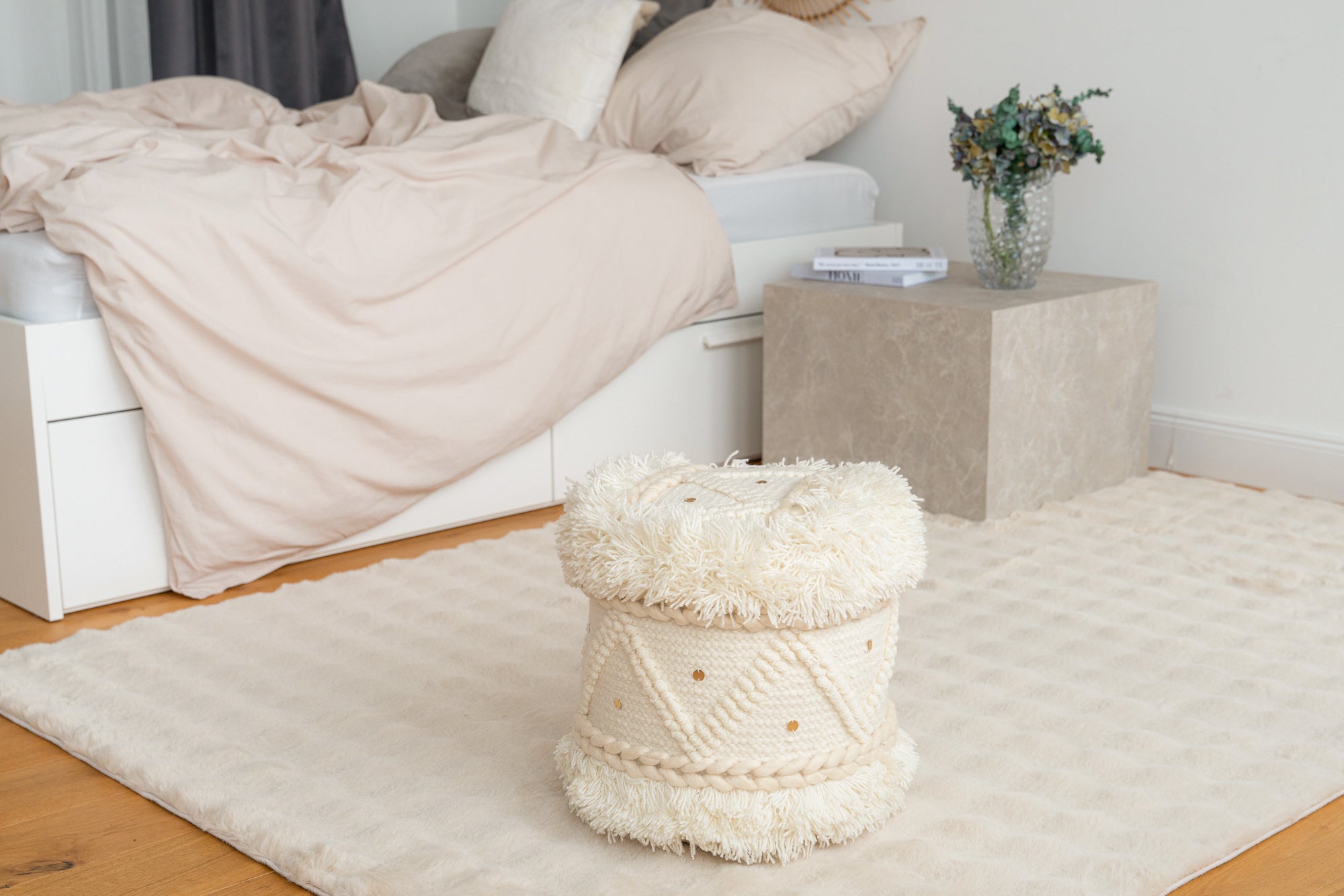 kayoom-pouf-bohist-525-hocker-im-boho-stil-mit-fransen-und-quasten image 7