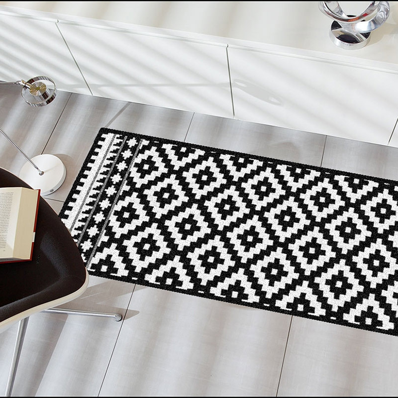 salonloewe-tabuk-black-white-teppich-60-x-180-cm-geometrisches-muster-rutschfest image 2
