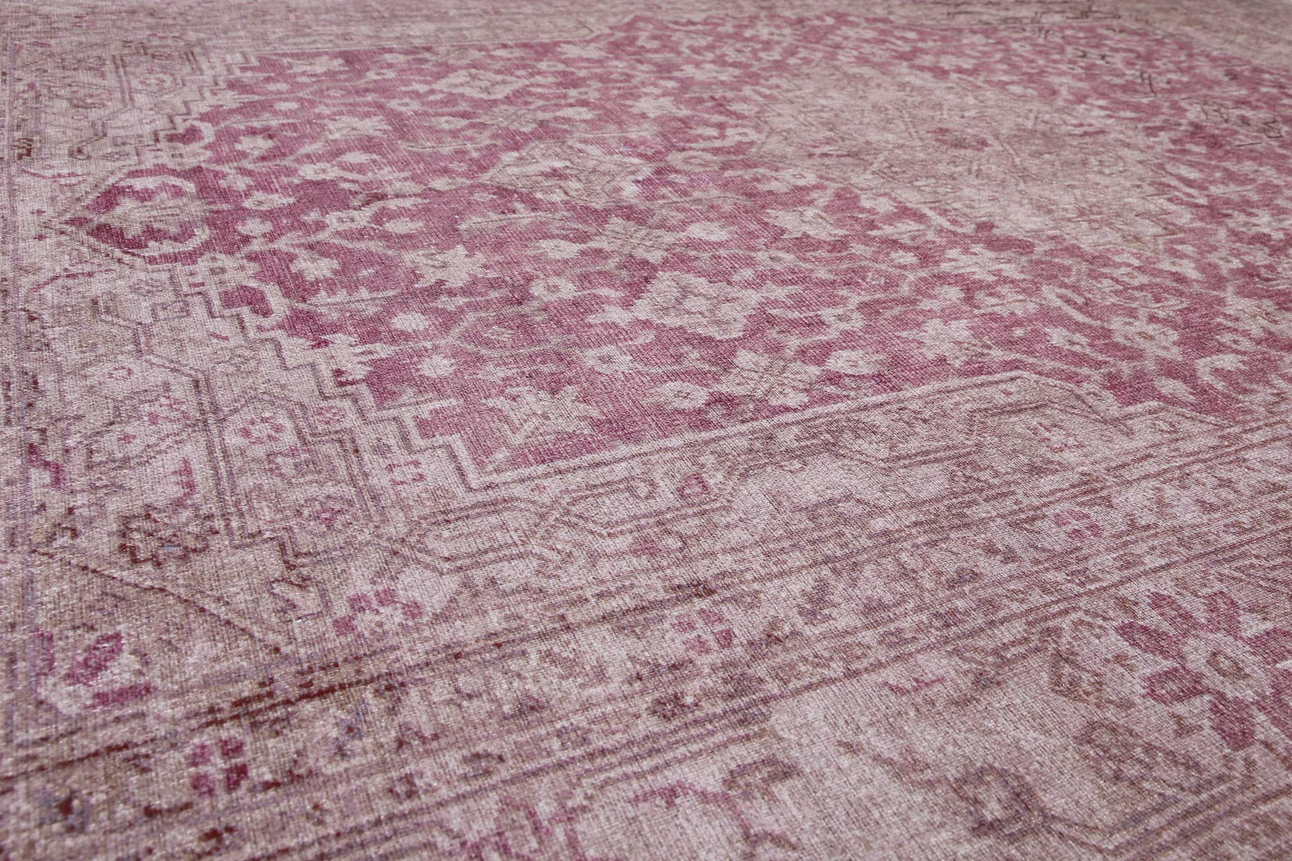 weconhome-past-future-vintage-teppich-grau-beige-rosa-gewebt image 5