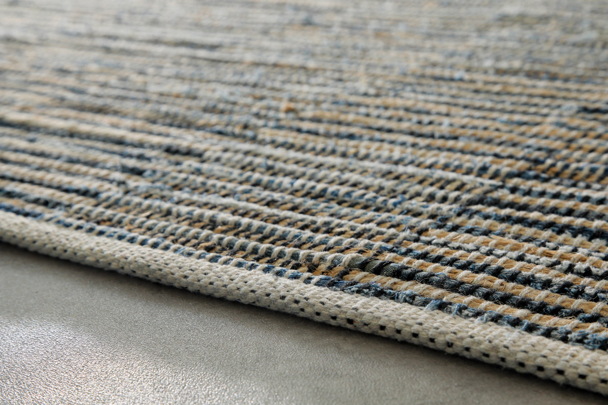 weconhome-denim-blues-handwebteppich-denim-blau-jute image 4