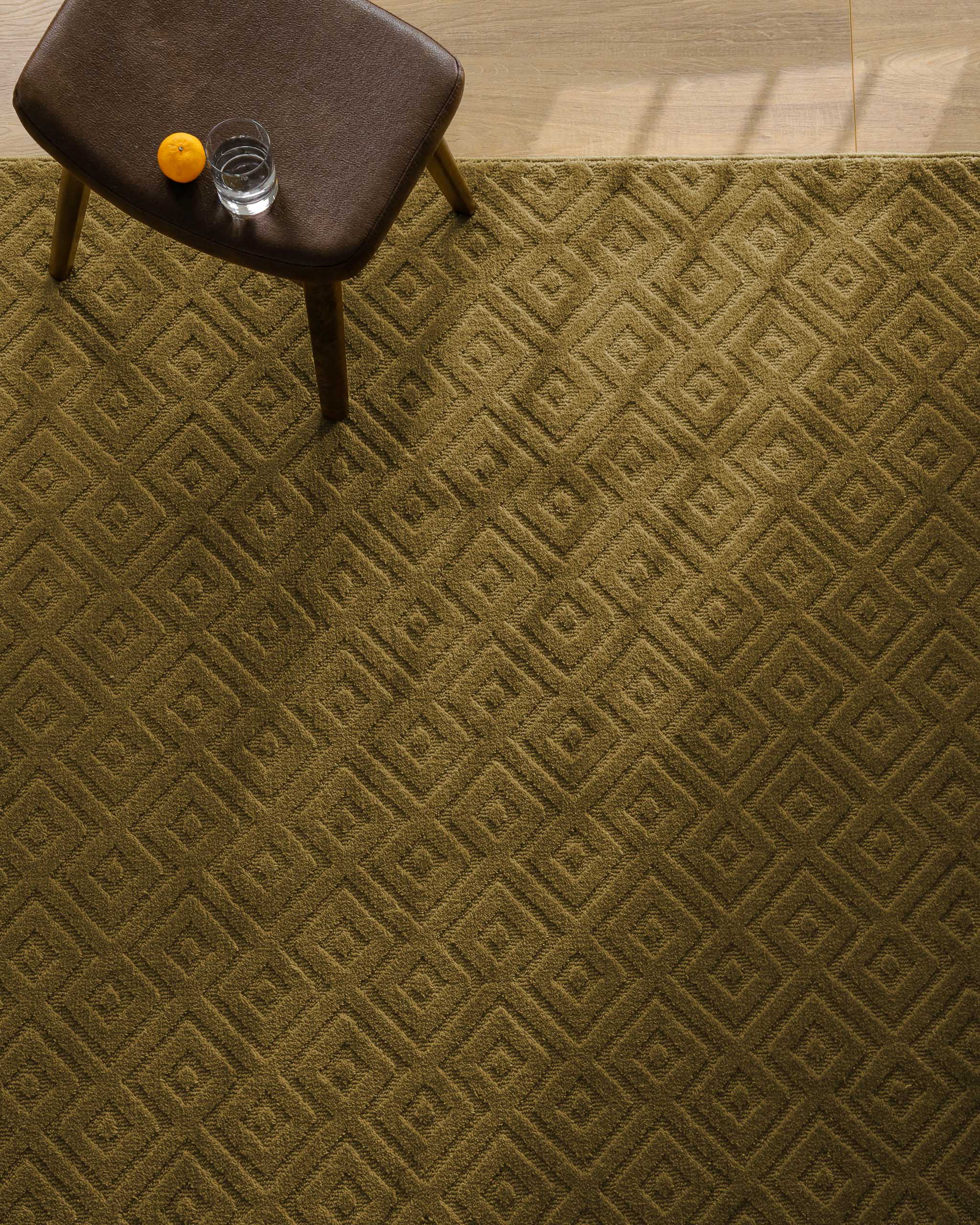 weconhome-castello-two-kurzflor-teppich-blass-gr-n-aus-schurwolle image 7