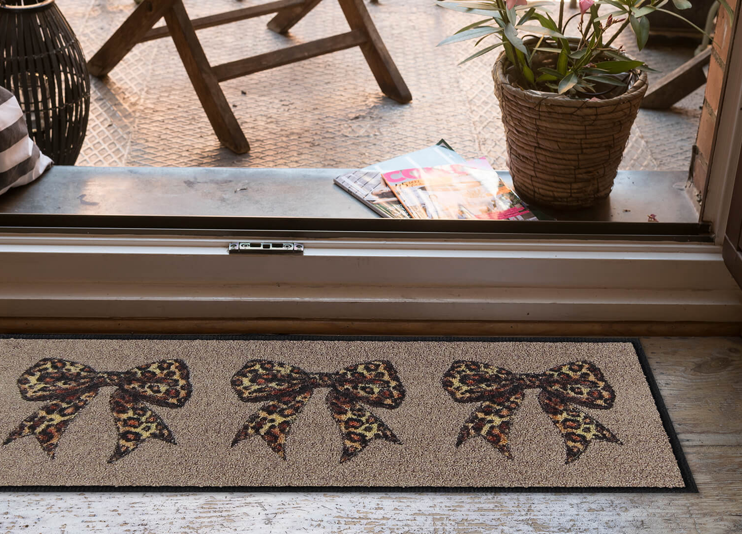 salonloewe-iconic-ribbon-minimatte-30-x-75-cm-fu-matte-mit-leopardenmuster-und-s image 2
