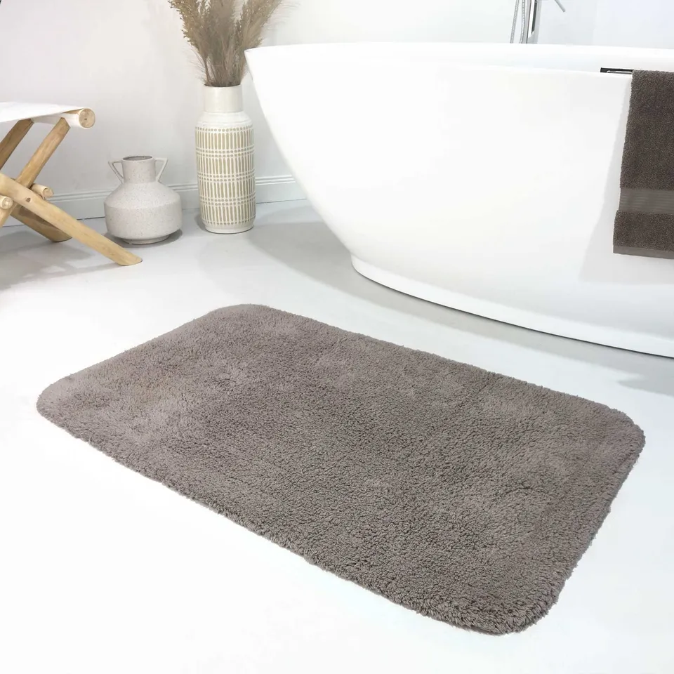 weconhome-basics-badteppich-ole-braun-getufteter-baumwollteppich-f-rs-badezimmer image 1