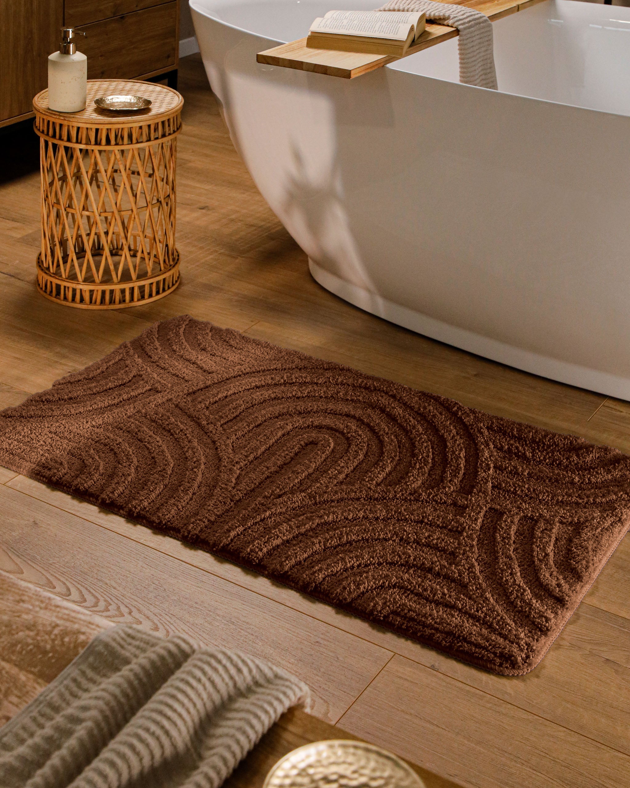 bathking-by-weconhome-fiete-badteppich-nuss-braun-getuftet image 2