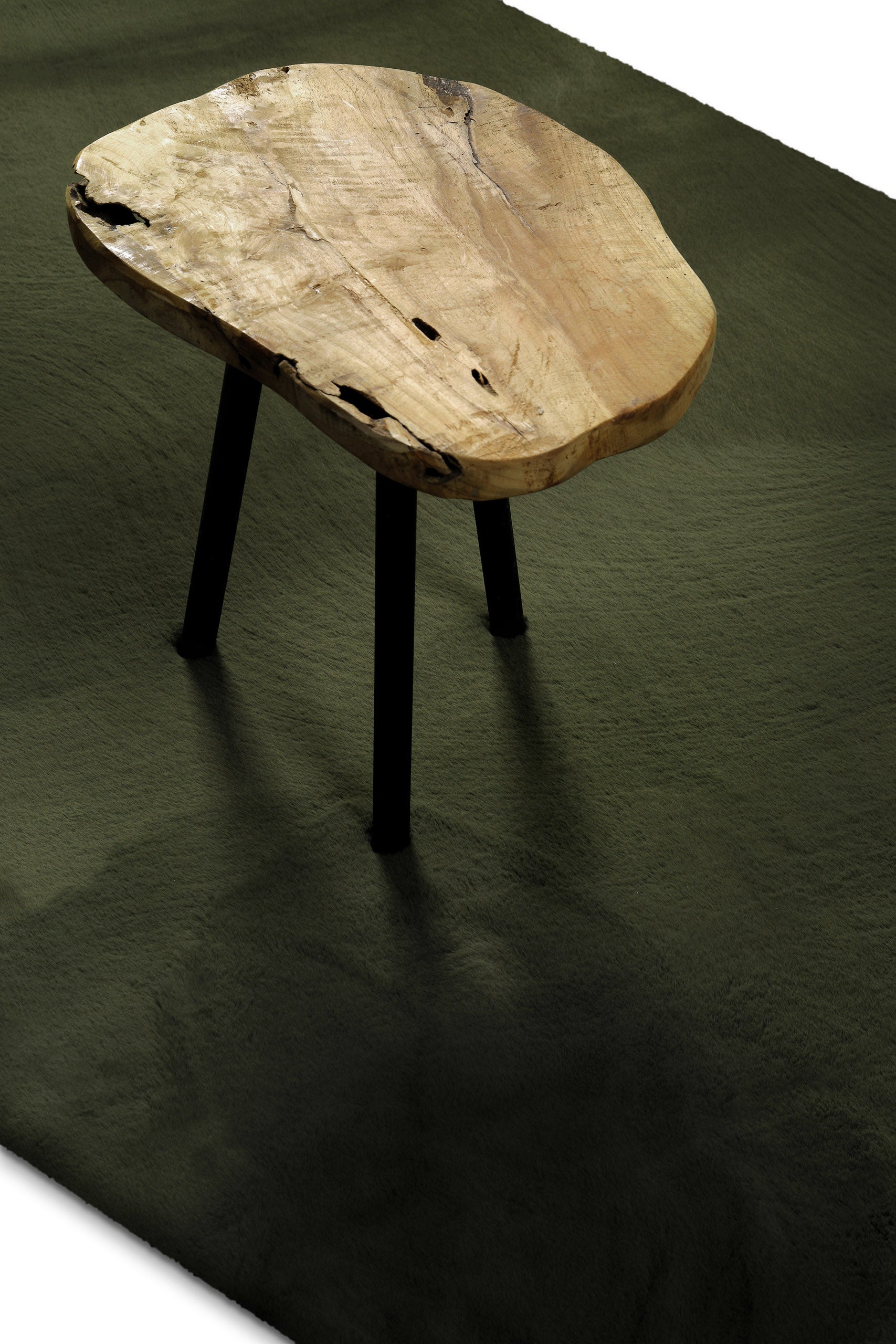 weconhome-basics-anna-kunstfell-teppich-olive-flauschig image 6