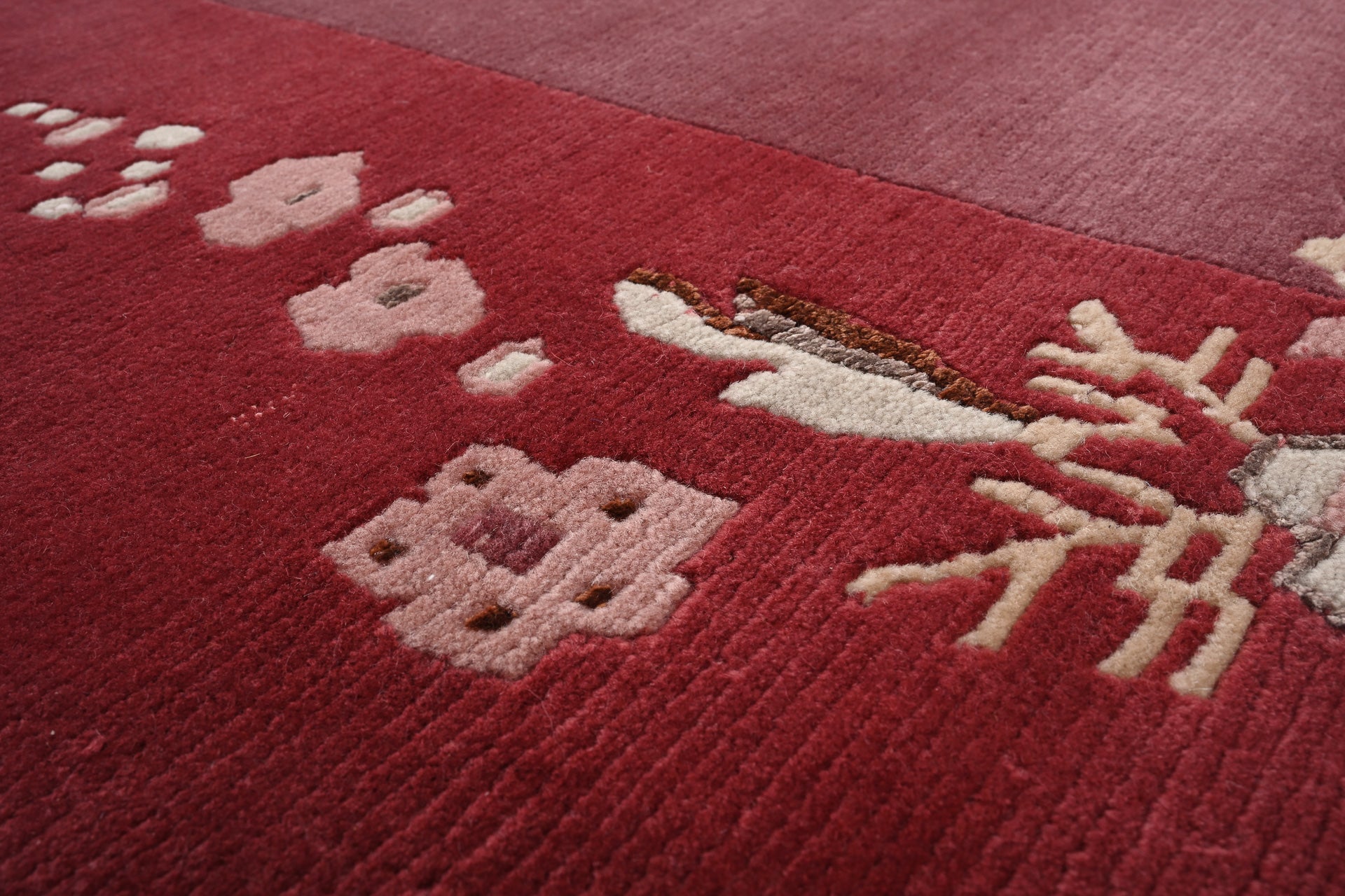 weconhome-retro-tibeter-teppich-red-berry-handgekn-pft-mit-bord-re image 4